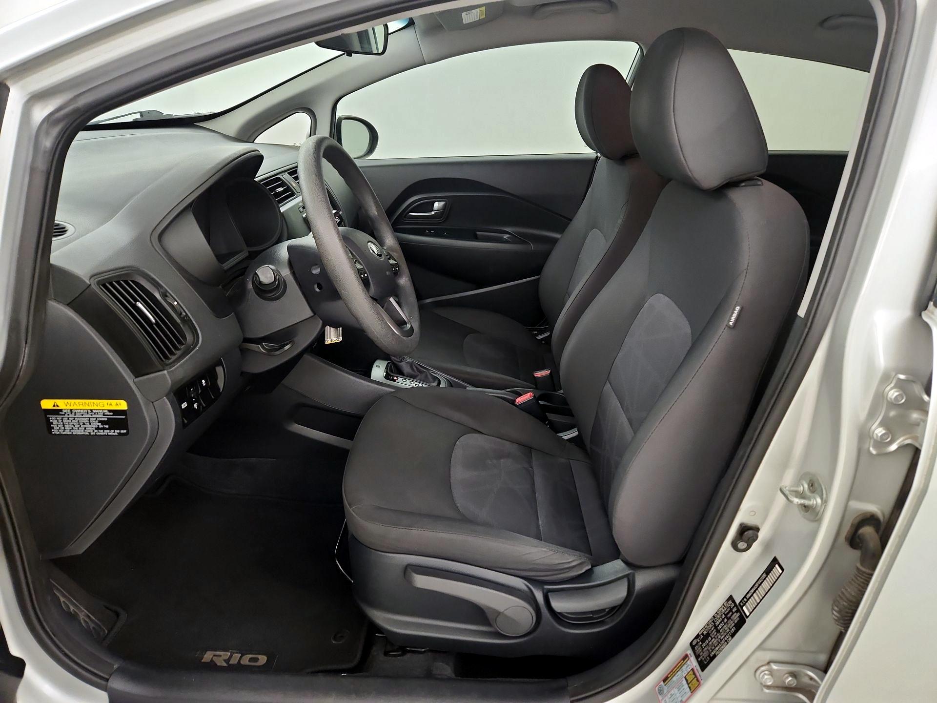 Thumbnail: 2015 Kia Rio - 11