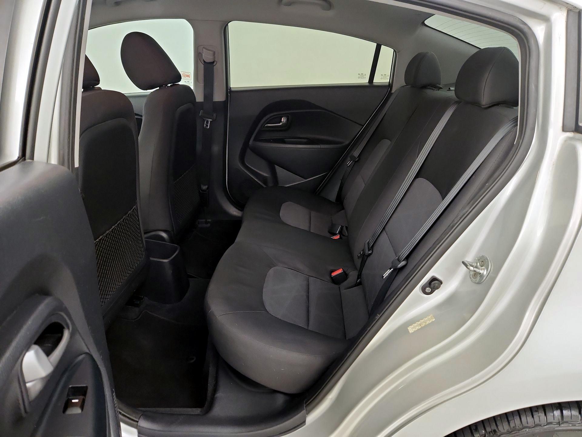 Thumbnail: 2015 Kia Rio - 18