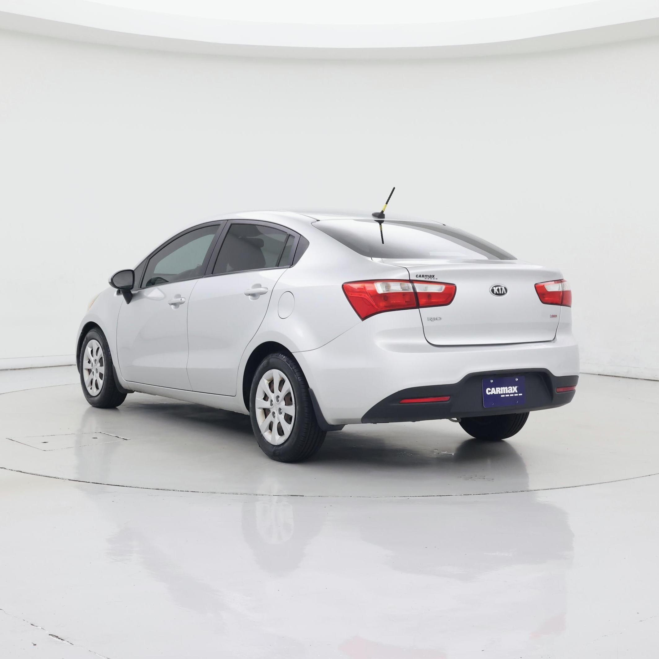Thumbnail: 2015 Kia Rio - 2