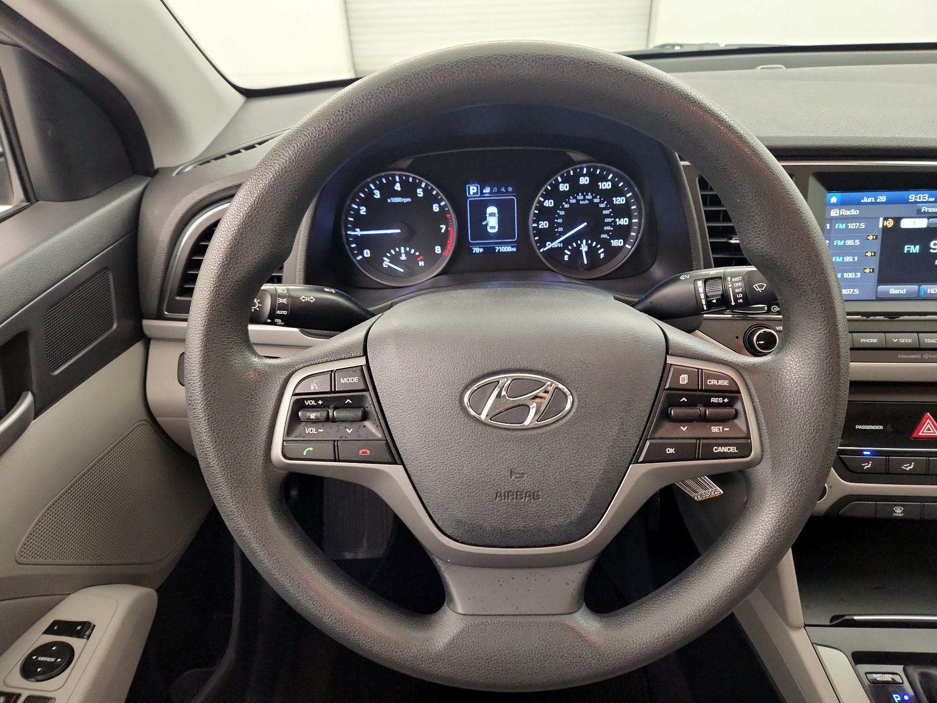 Thumbnail: 2018 Hyundai Elantra - 10