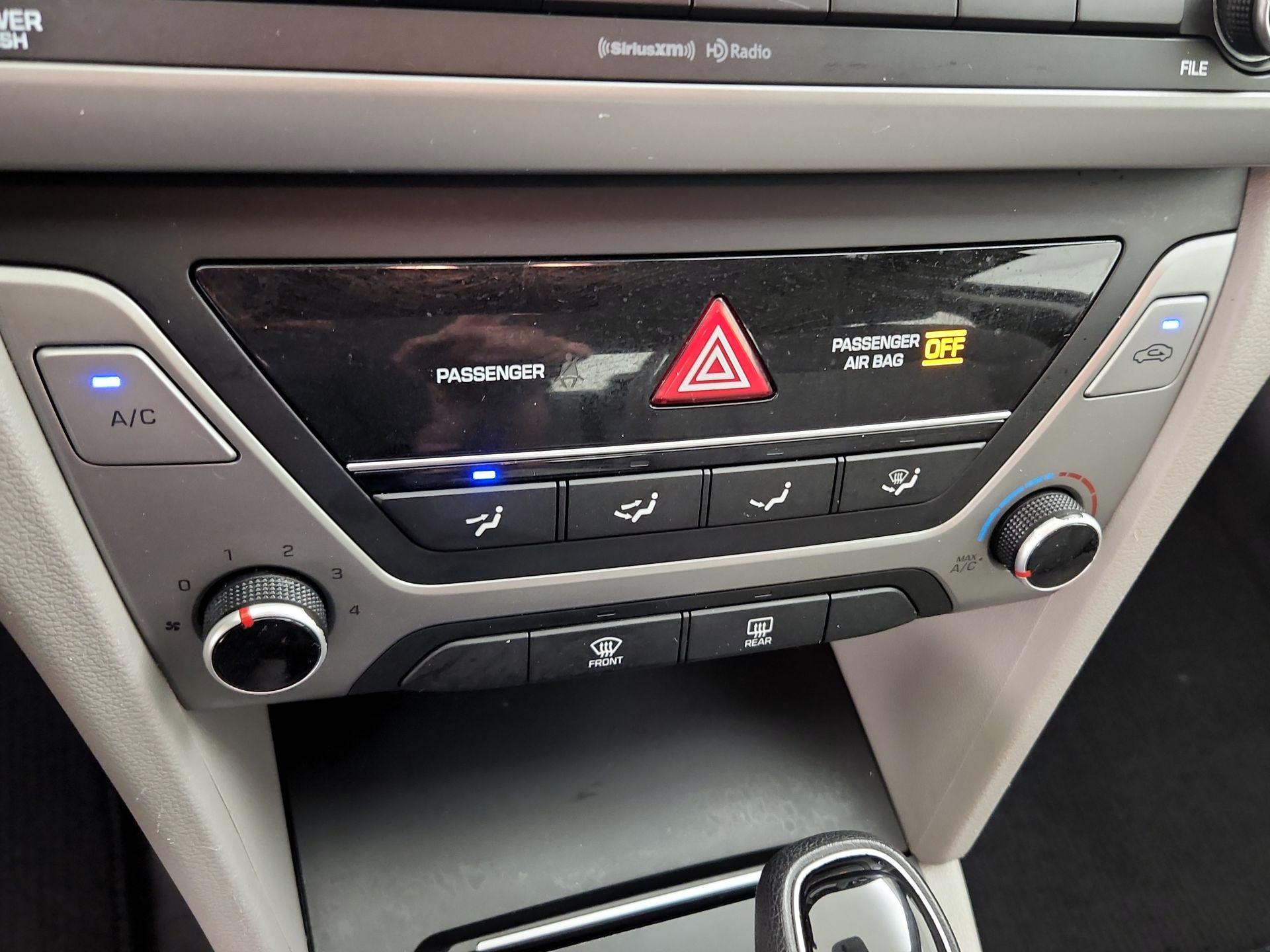 Thumbnail: 2018 Hyundai Elantra - 16