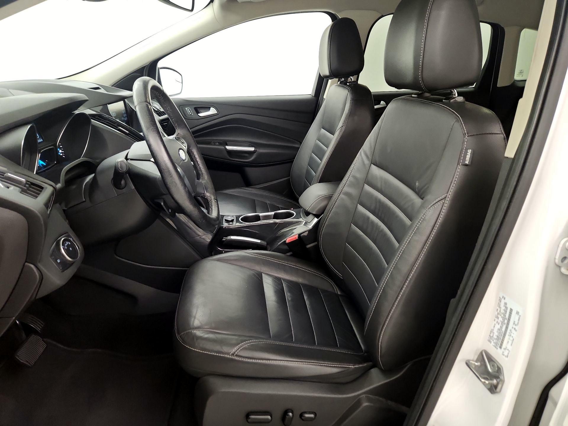 Thumbnail: 2015 Ford Escape - 11
