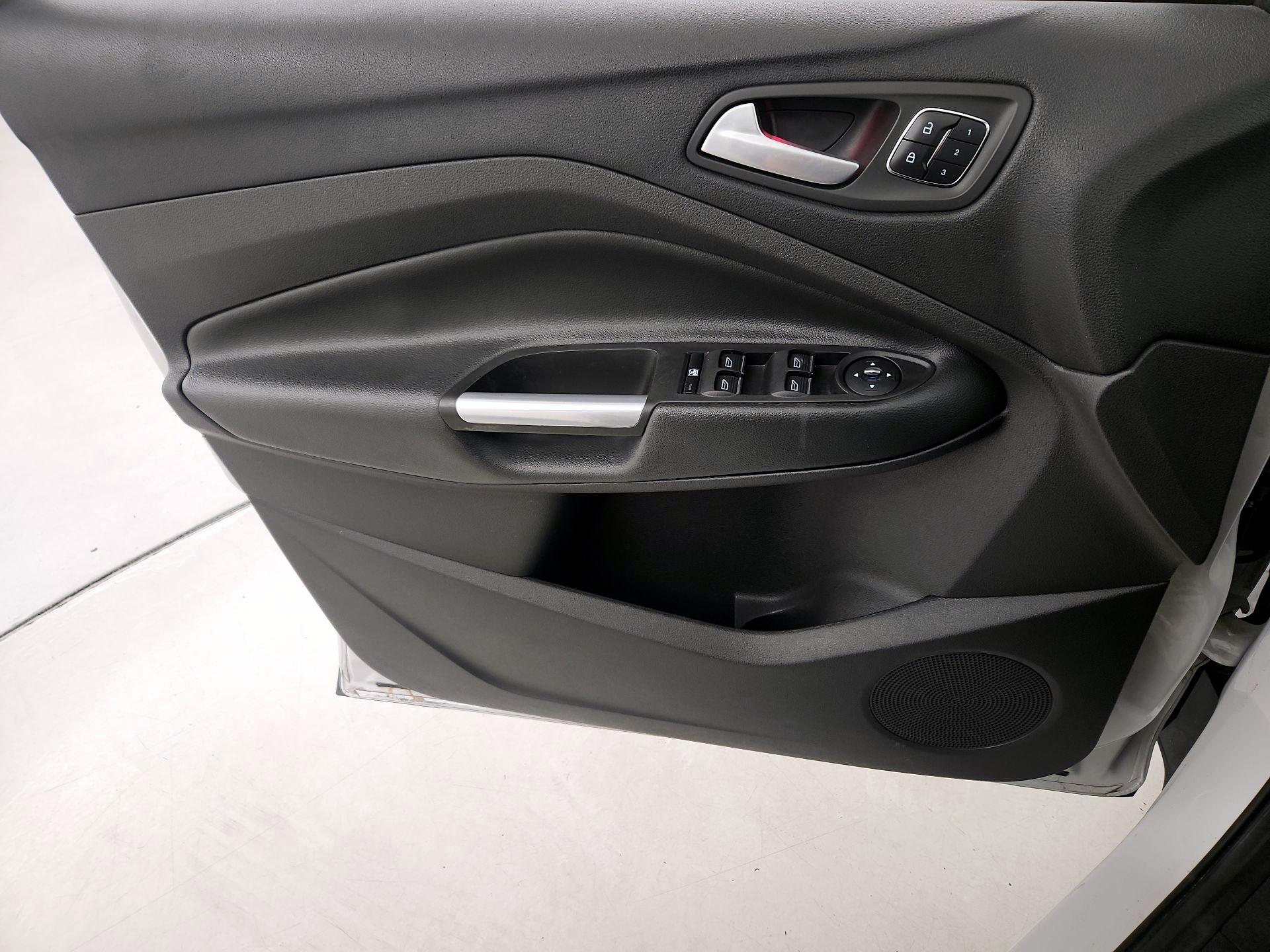 Thumbnail: 2015 Ford Escape - 12