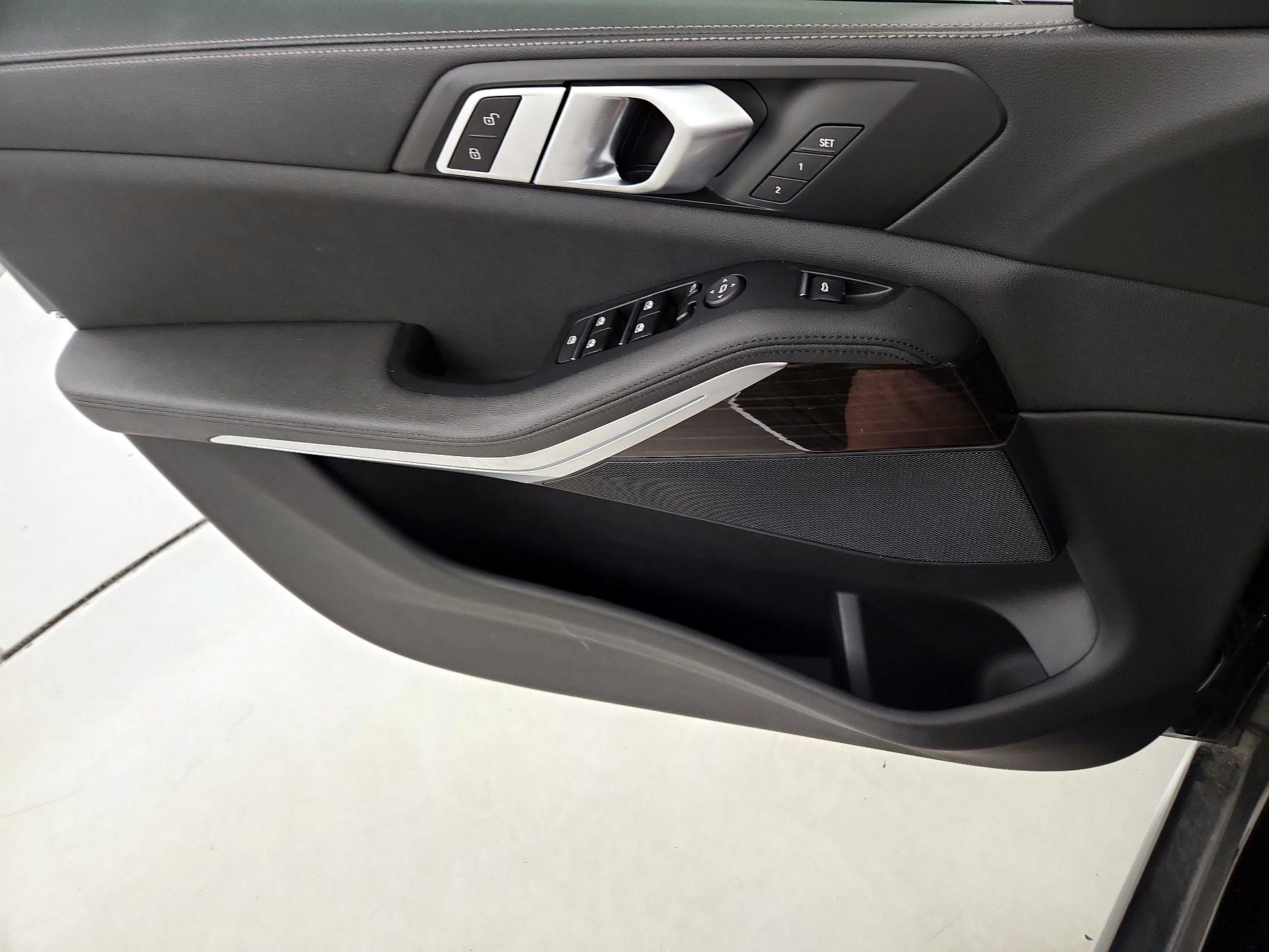 Thumbnail: 2020 BMW X5 - 12