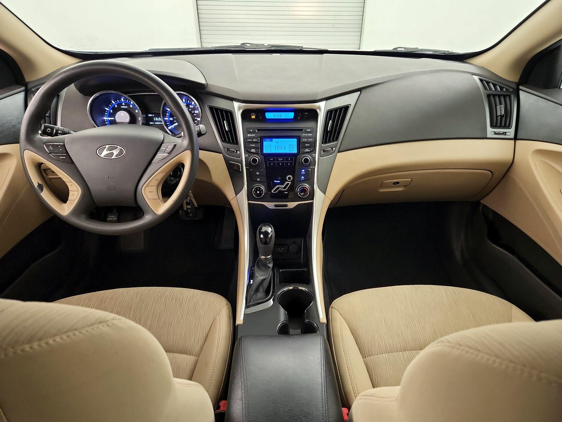 Thumbnail: 2013 Hyundai Sonata - 9