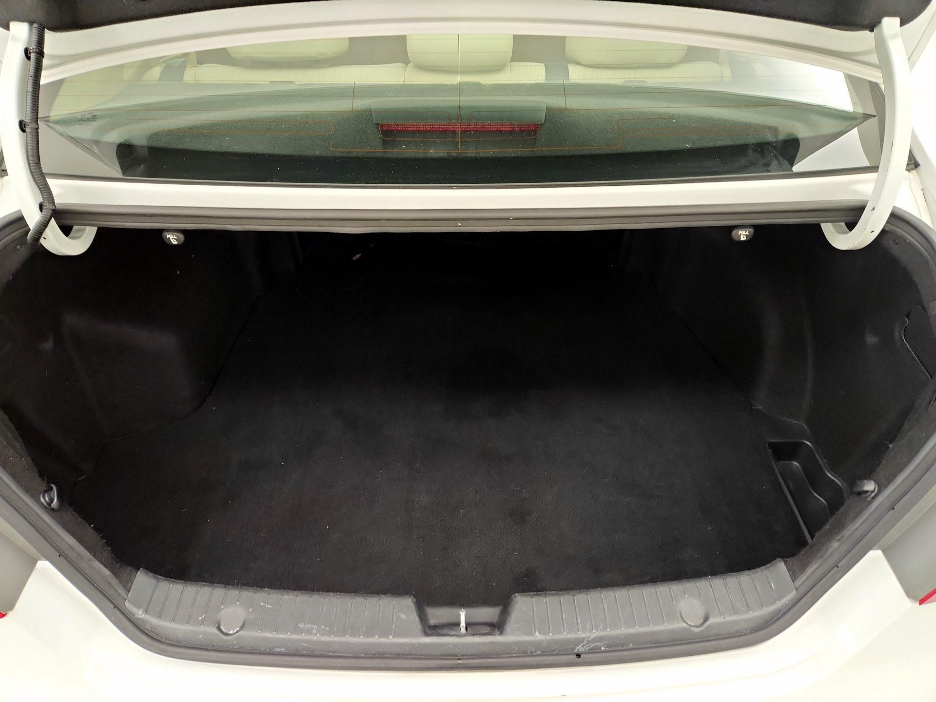 Thumbnail: 2013 Hyundai Sonata - 19