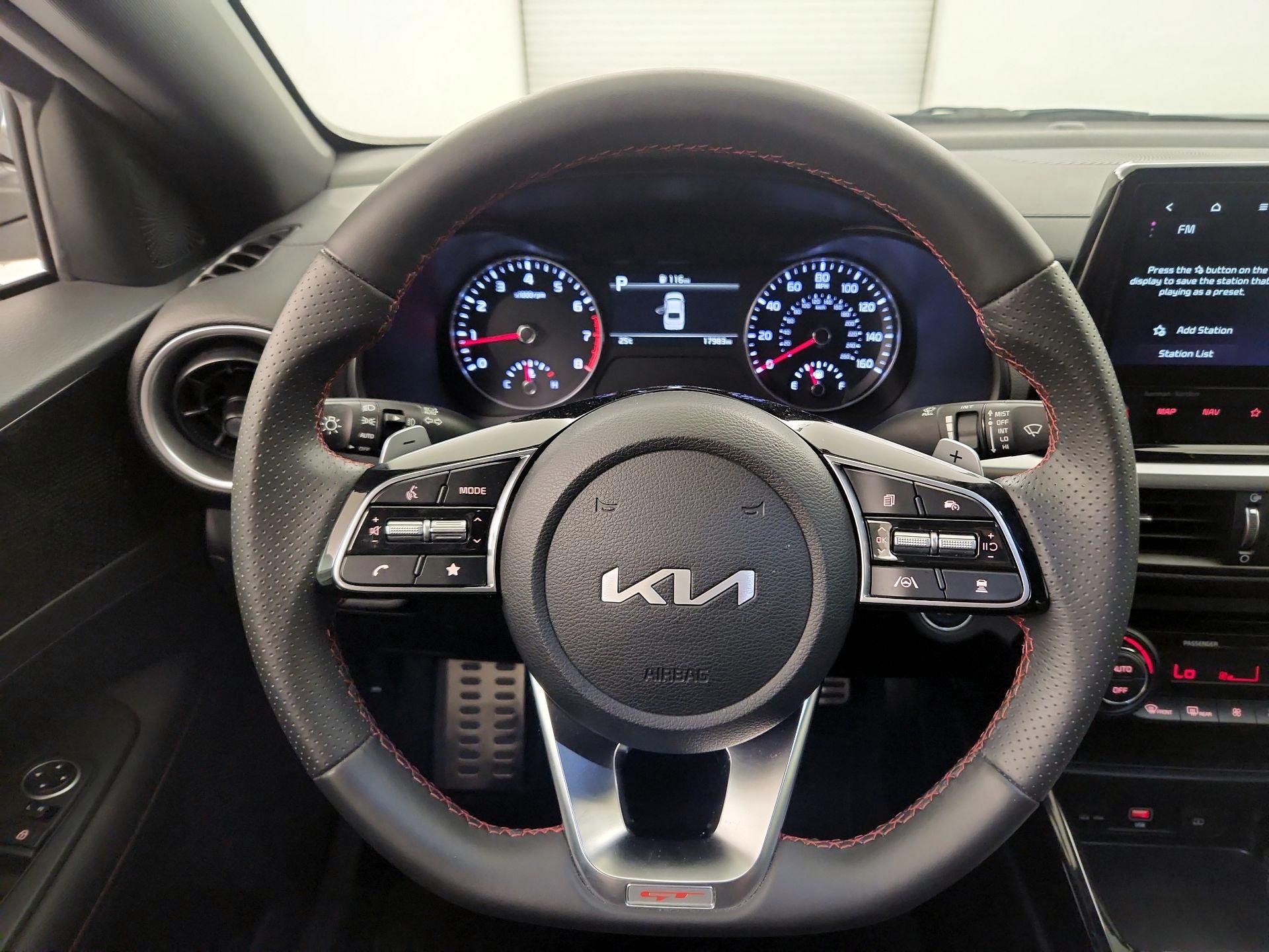 Thumbnail: 2024 Kia Forte - 10