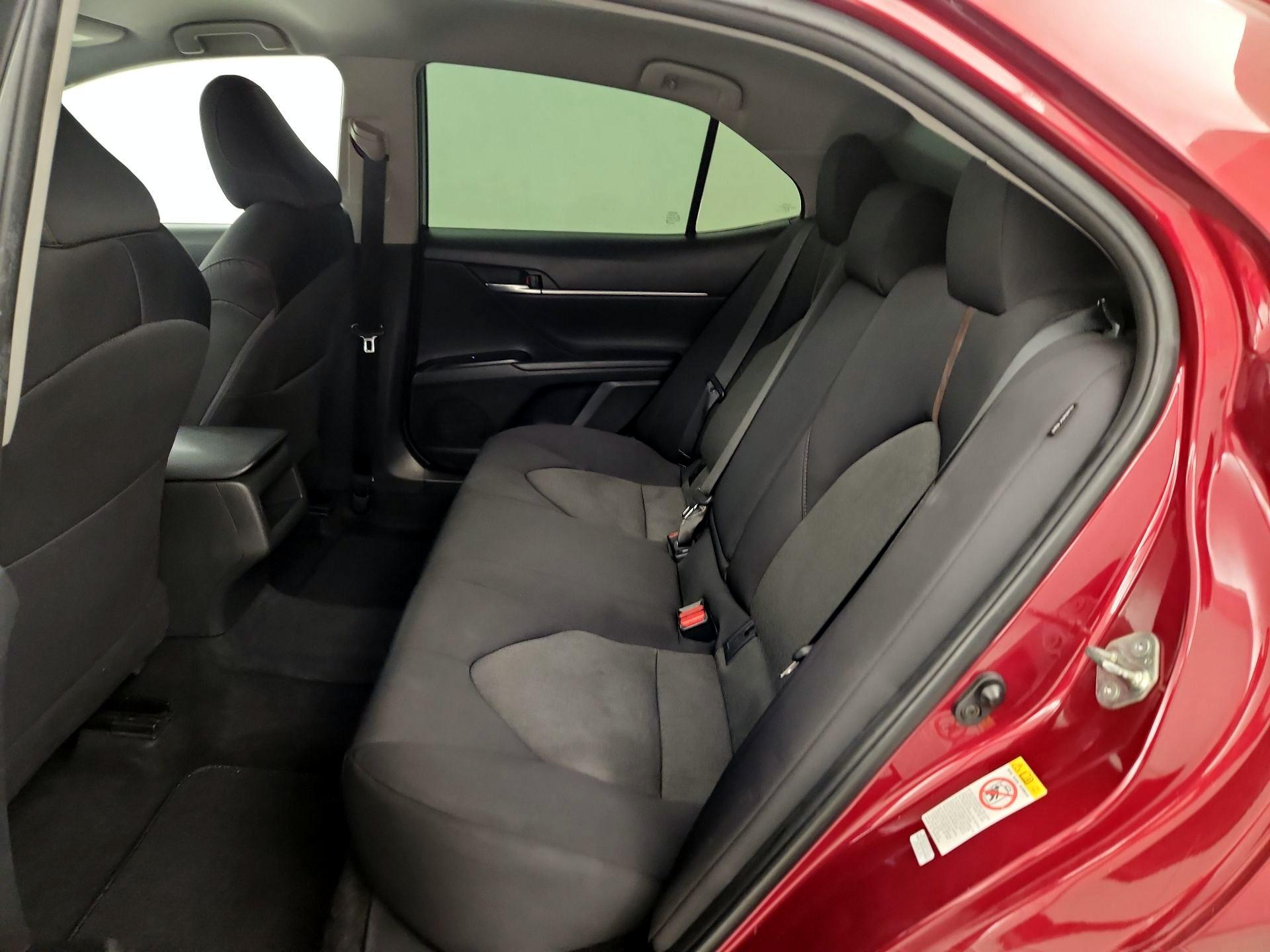 Thumbnail: 2018 Toyota Camry - 19