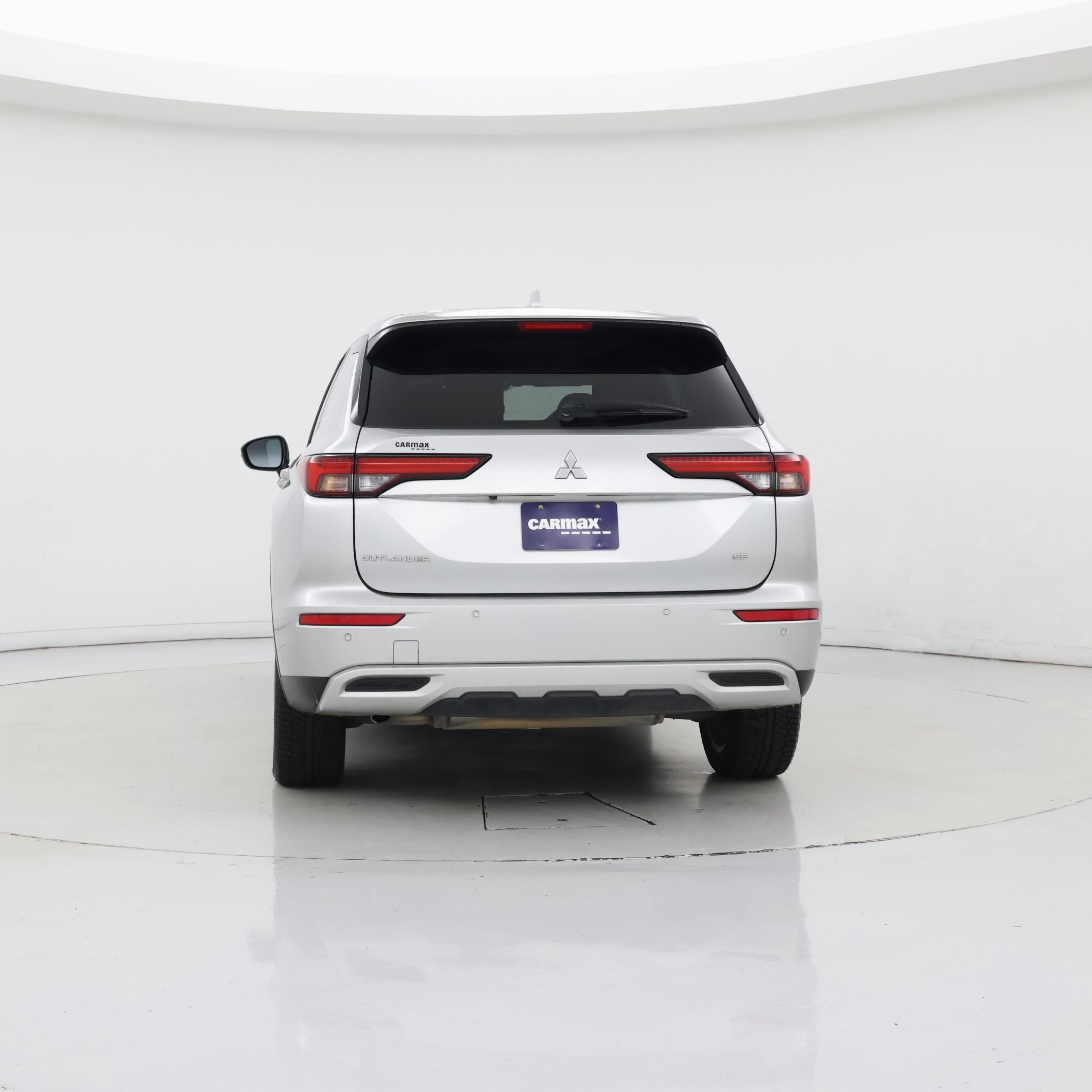 Thumbnail: 2023 Mitsubishi Outlander - 6