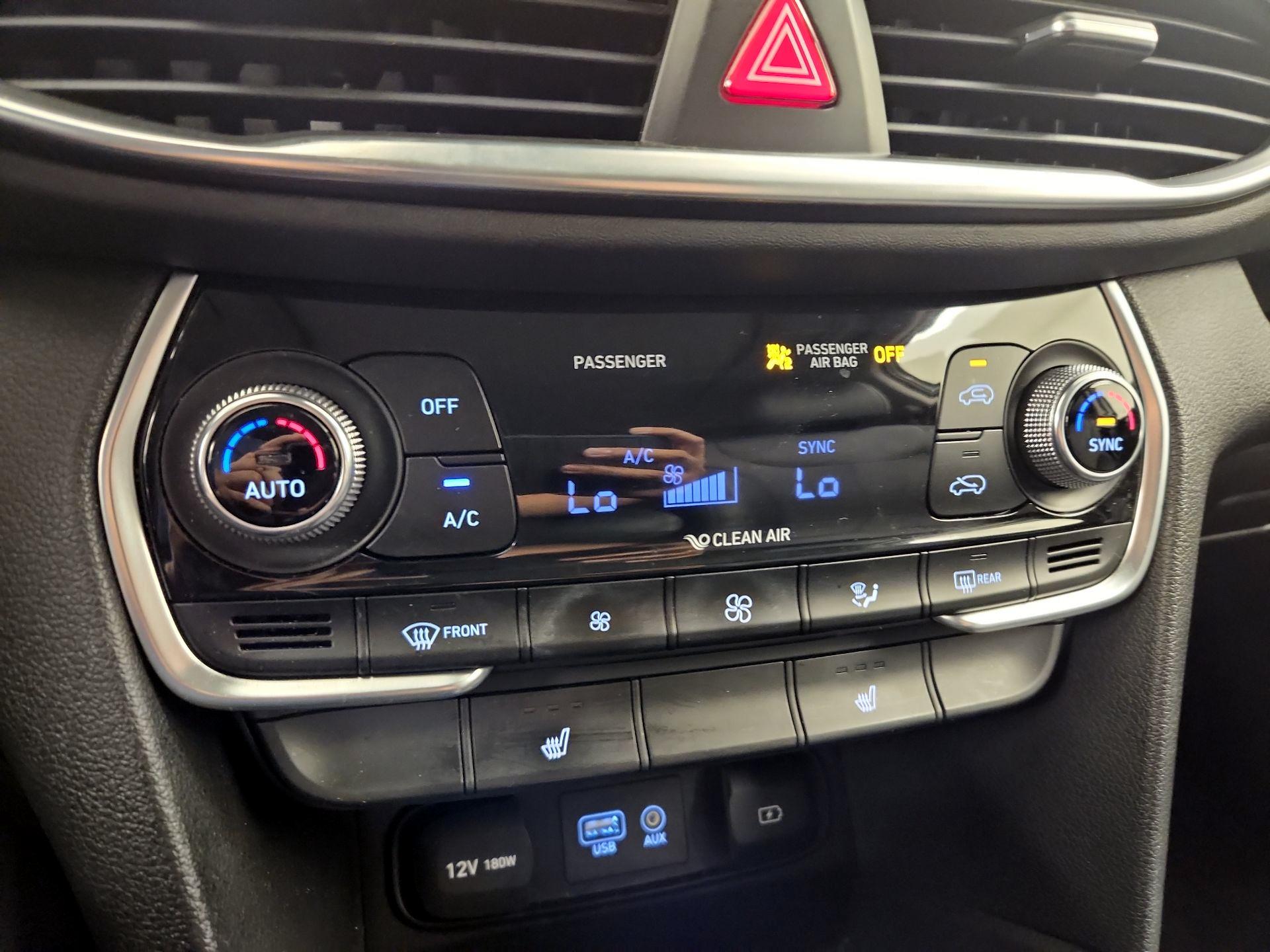 Thumbnail: 2019 Hyundai Santa Fe - 16