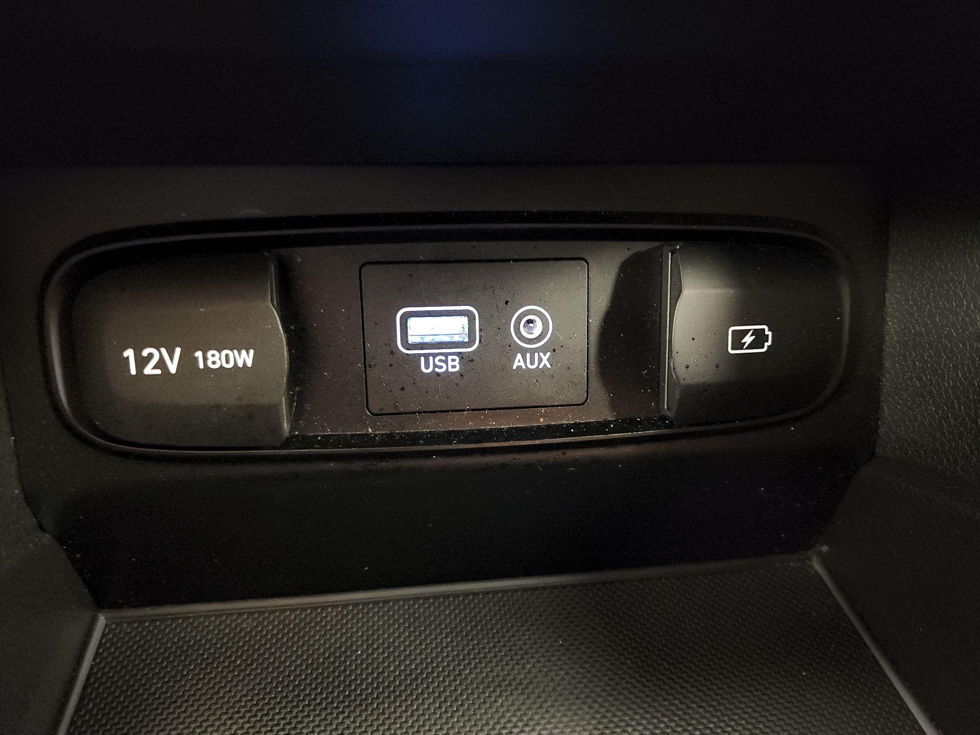 Thumbnail: 2019 Hyundai Santa Fe - 18
