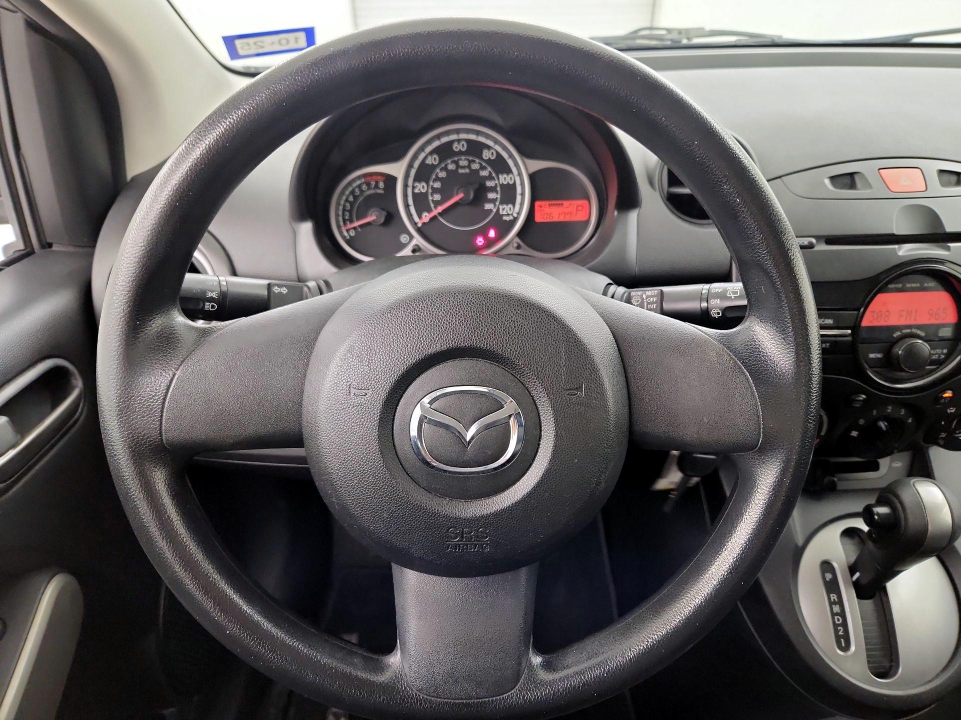 Thumbnail: 2013 Mazda Mazda2 - 10