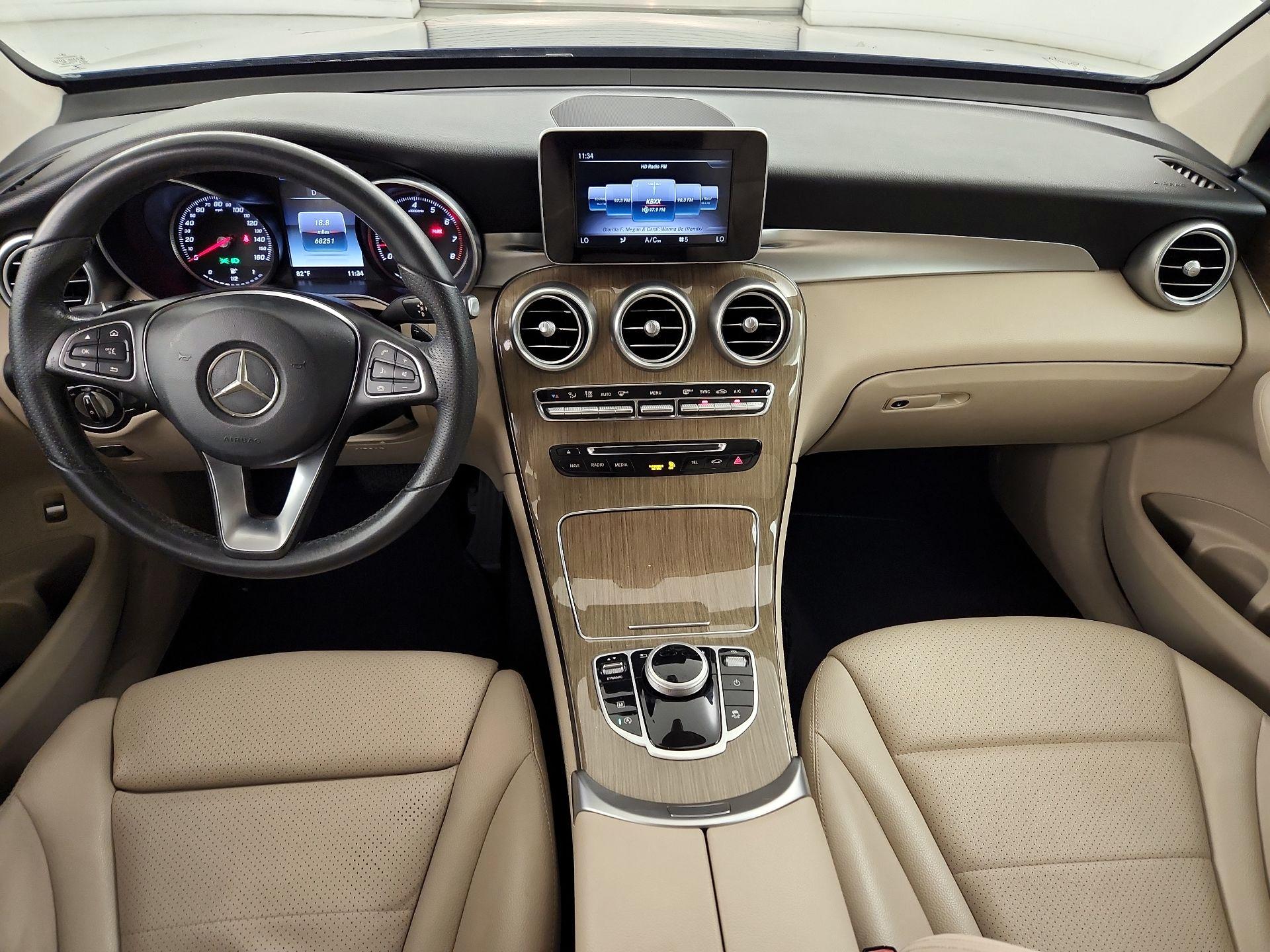 Thumbnail: 2018 Mercedes-Benz GLC - 9