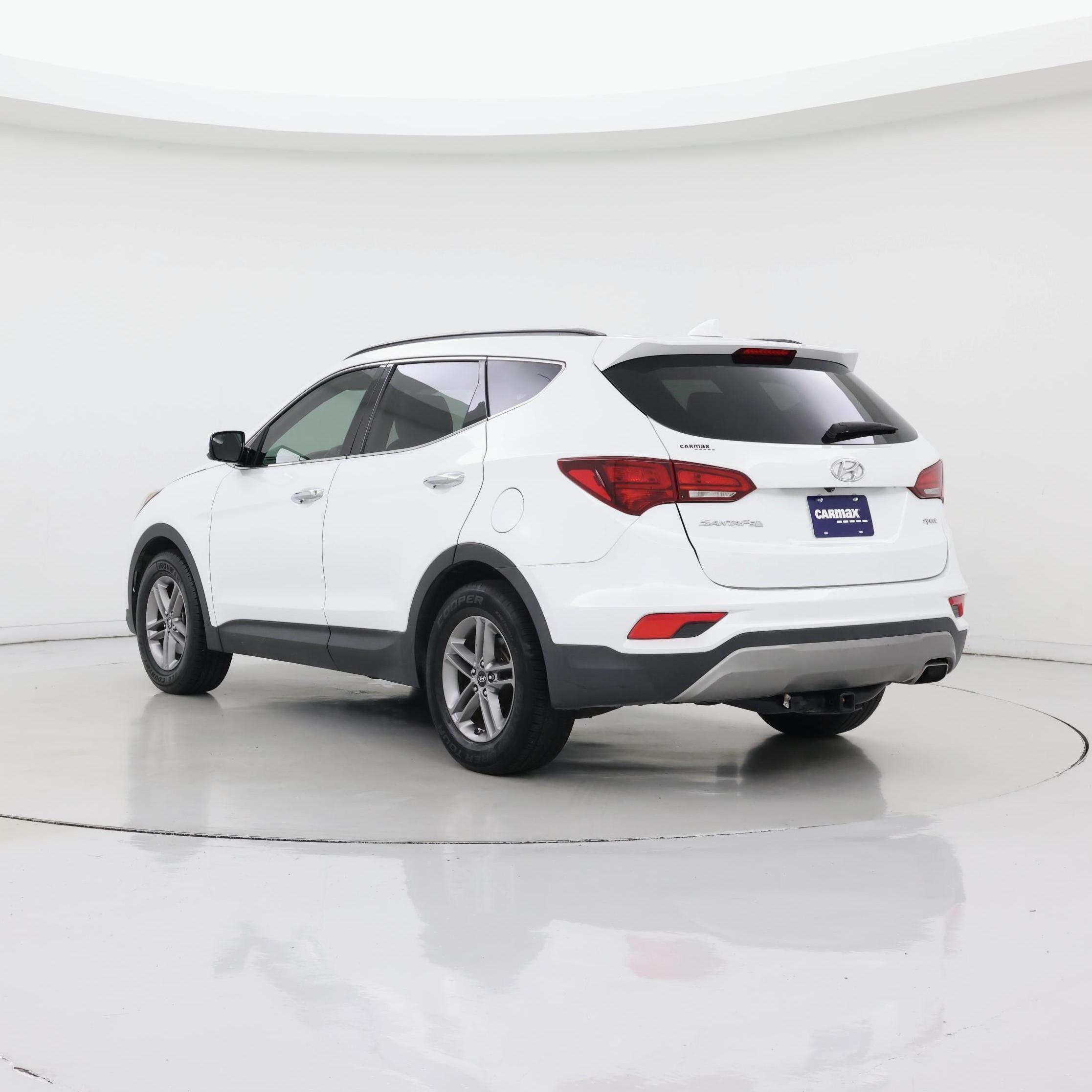 Thumbnail: 2017 Hyundai Santa Fe - 2