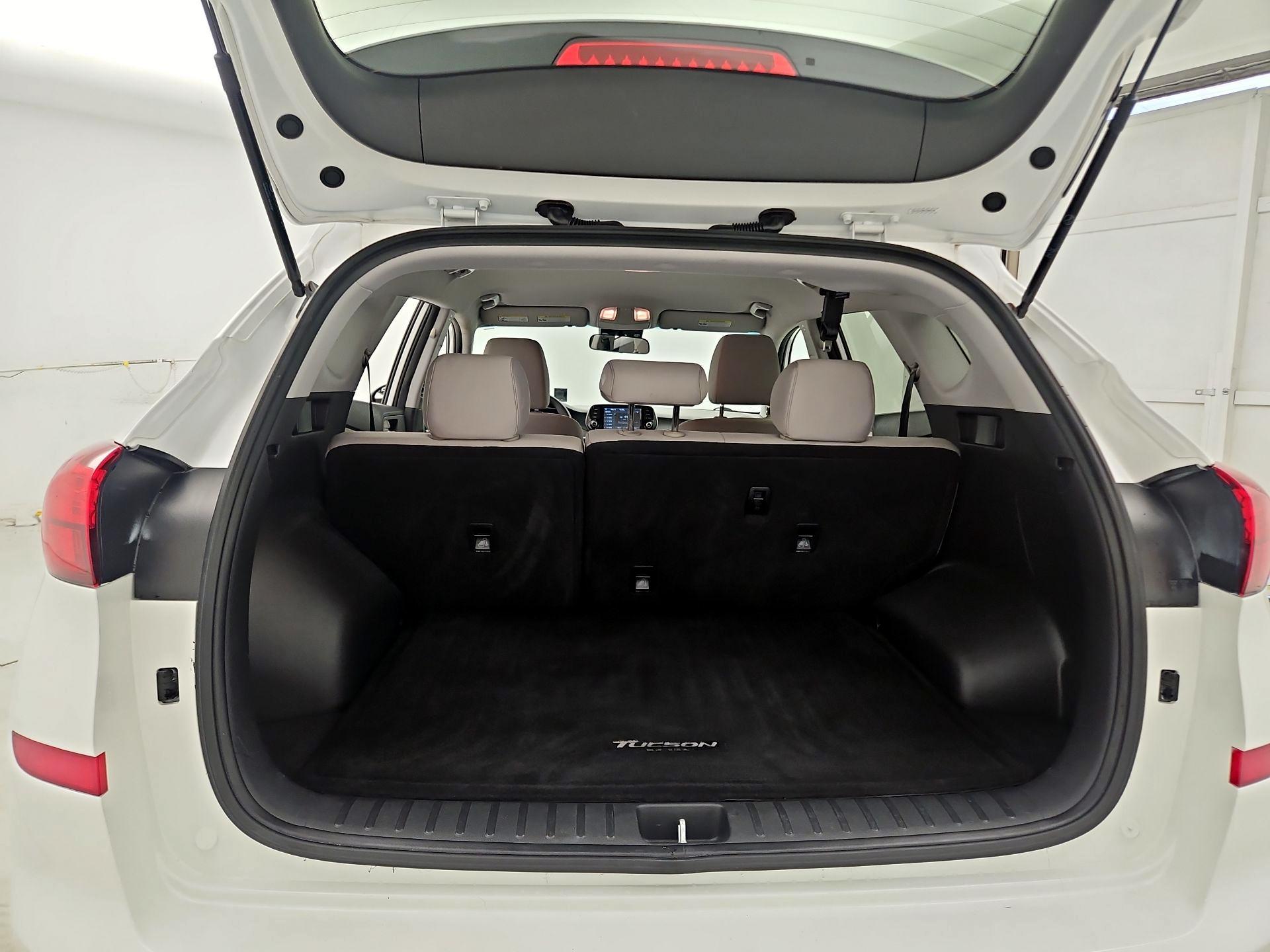 Thumbnail: 2019 Hyundai Tucson - 17