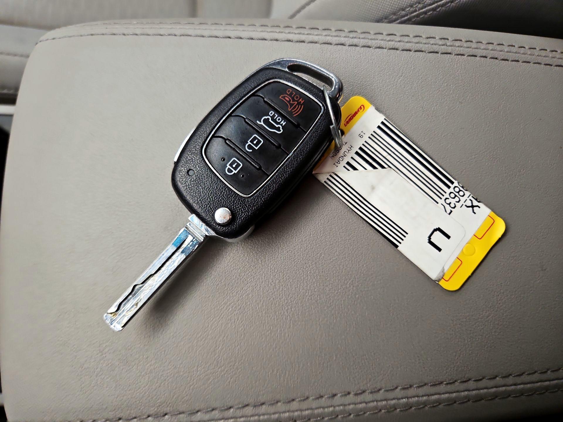 Thumbnail: 2019 Hyundai Tucson - 19