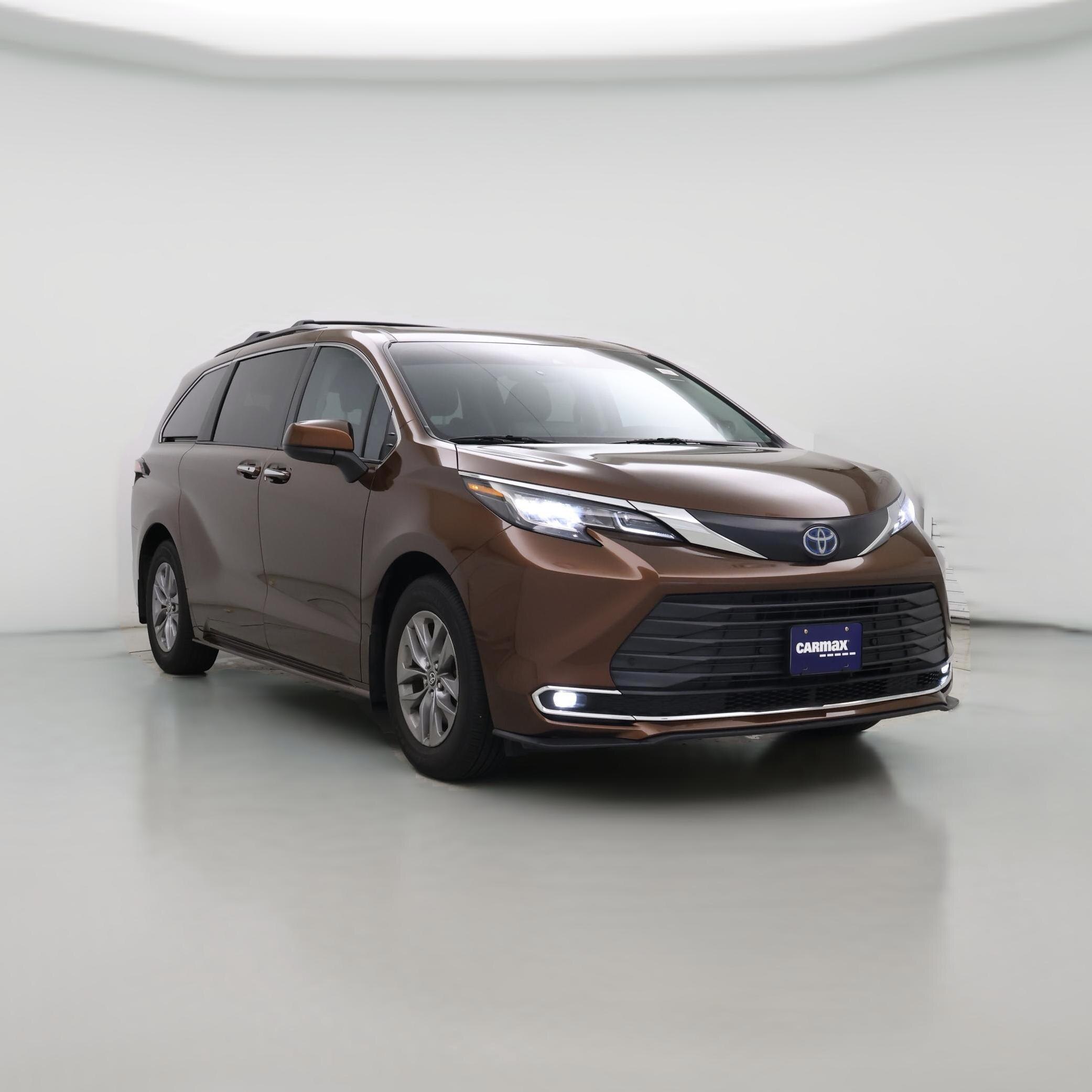Thumbnail: 2022 Toyota Sienna - 1