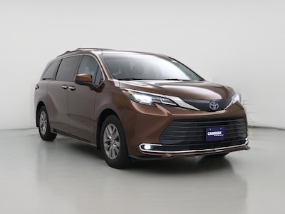 2022 Toyota Sienna XLE -
                Hartford, CT