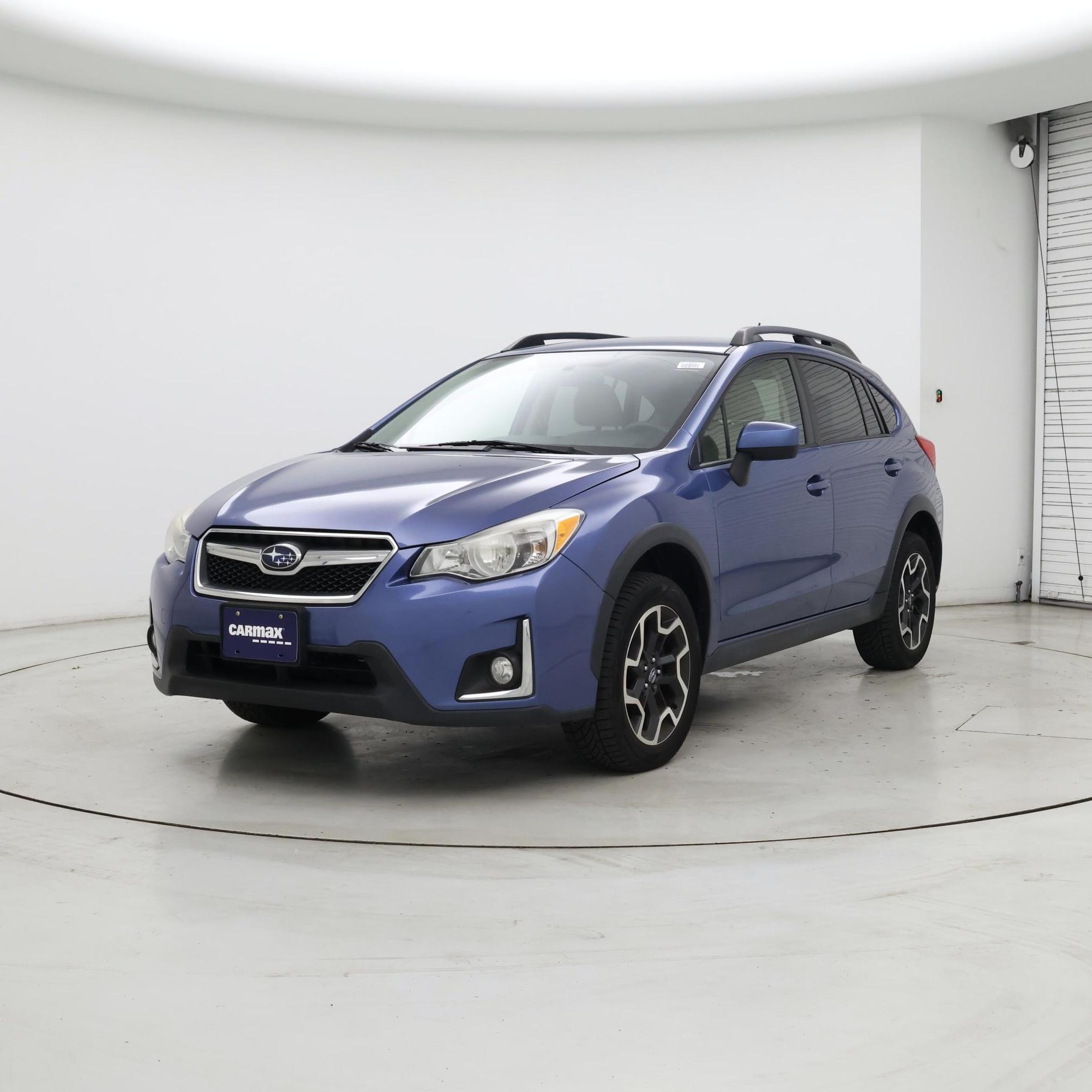 Thumbnail: 2017 Subaru Crosstrek - 4