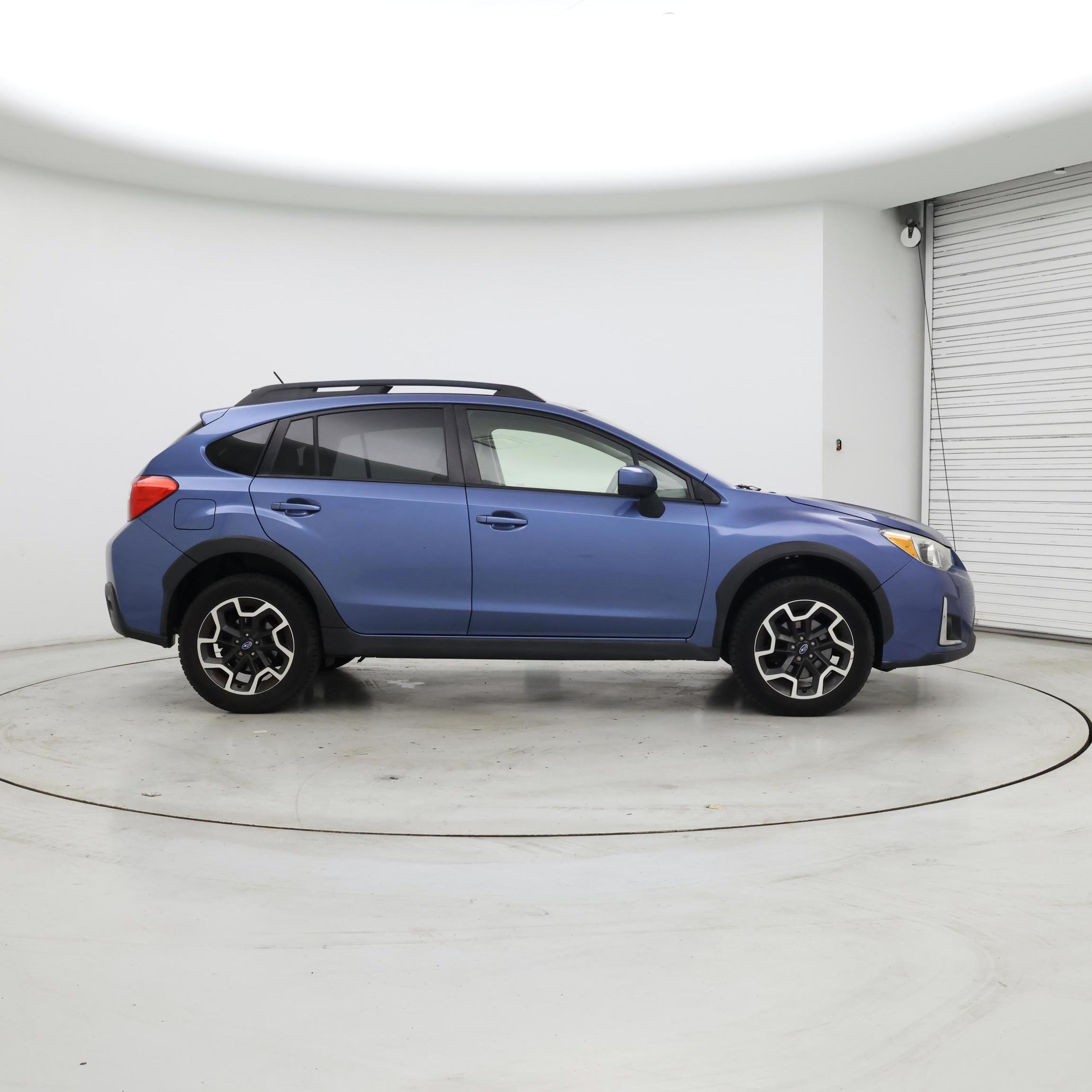 Thumbnail: 2017 Subaru Crosstrek - 7