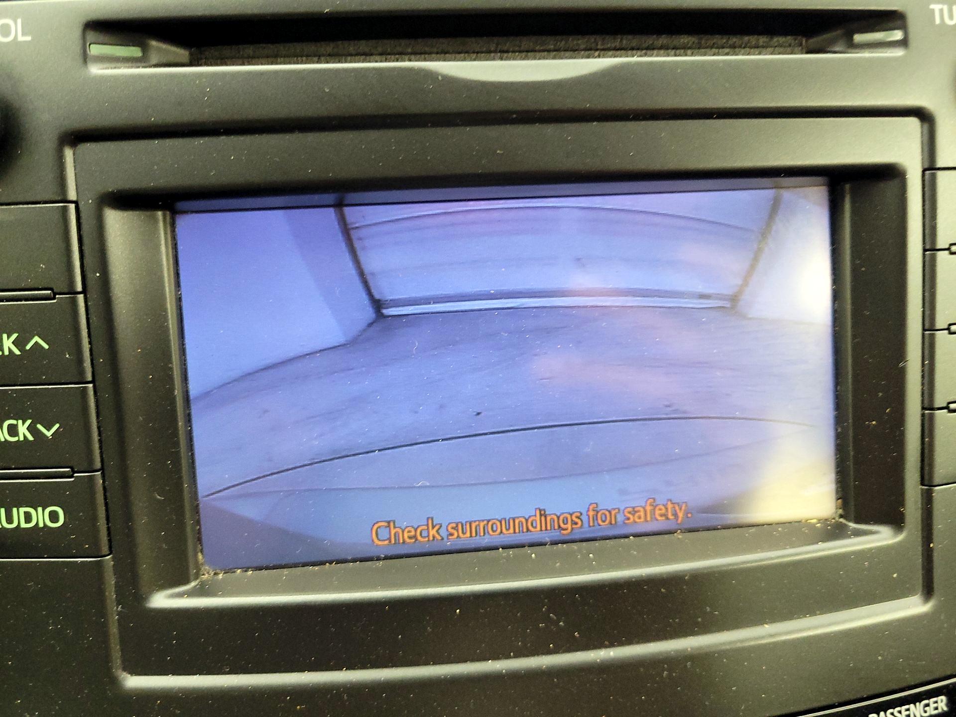Thumbnail: 2013 Toyota Prius v - 14