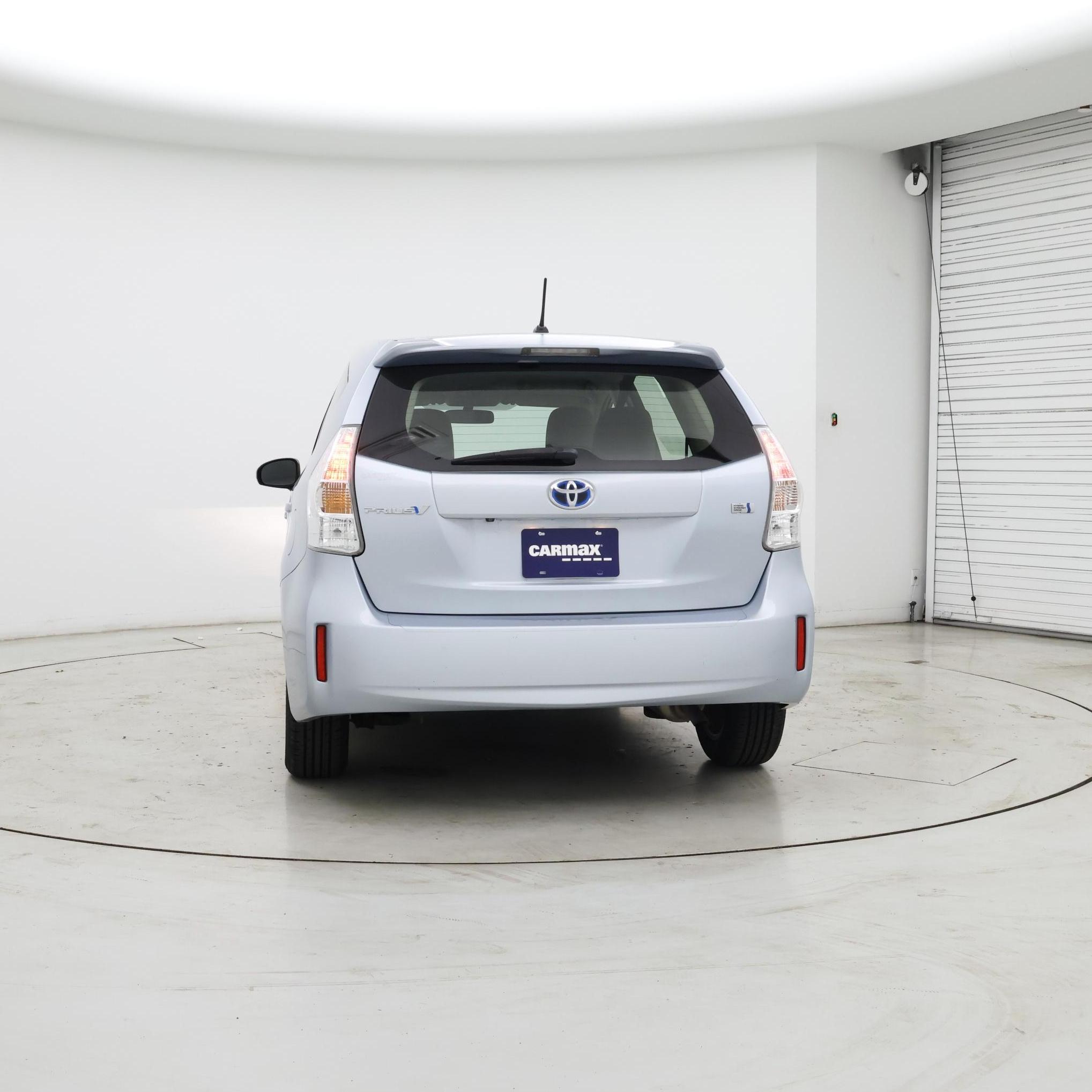 Thumbnail: 2013 Toyota Prius v - 6