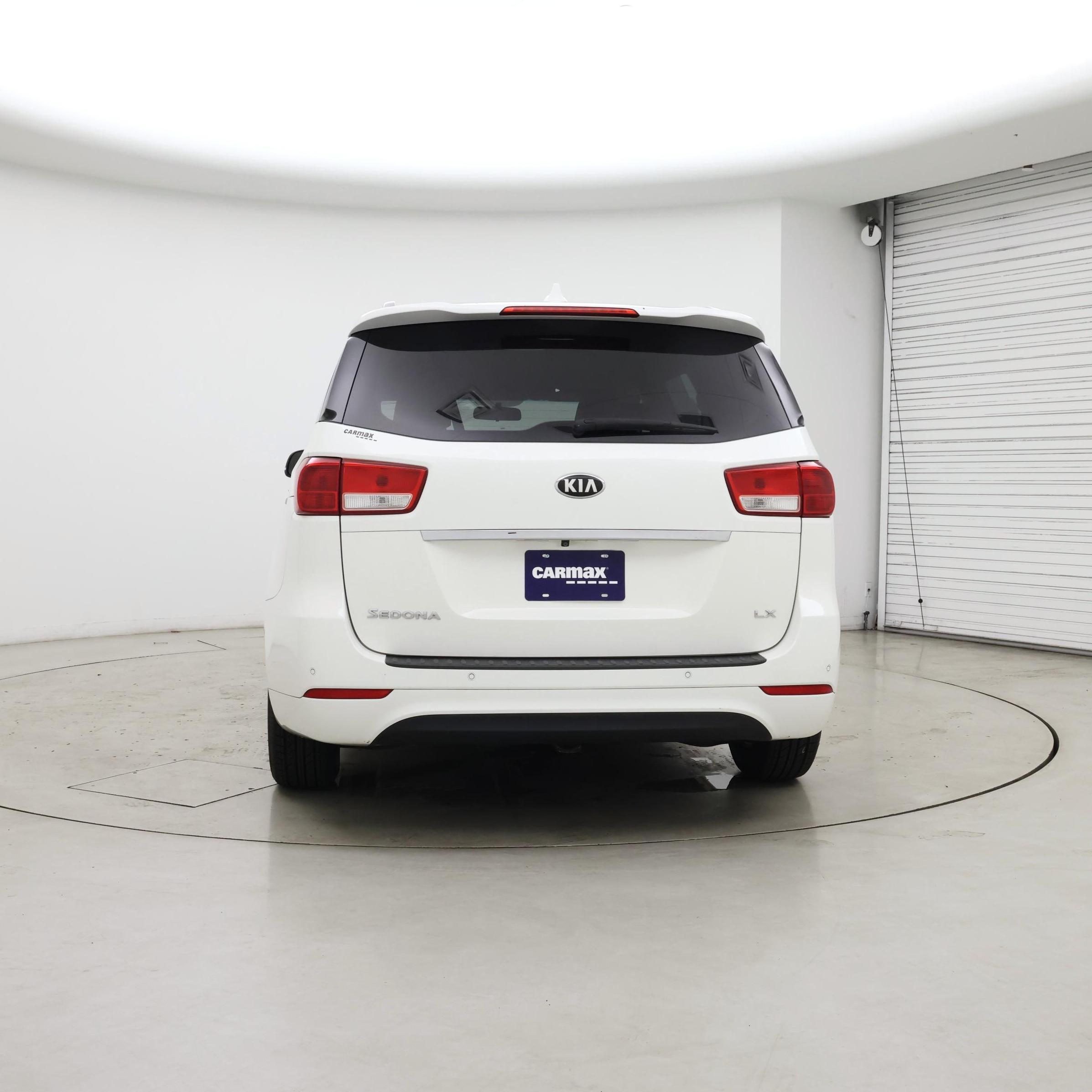 Thumbnail: 2016 Kia Sedona - 6