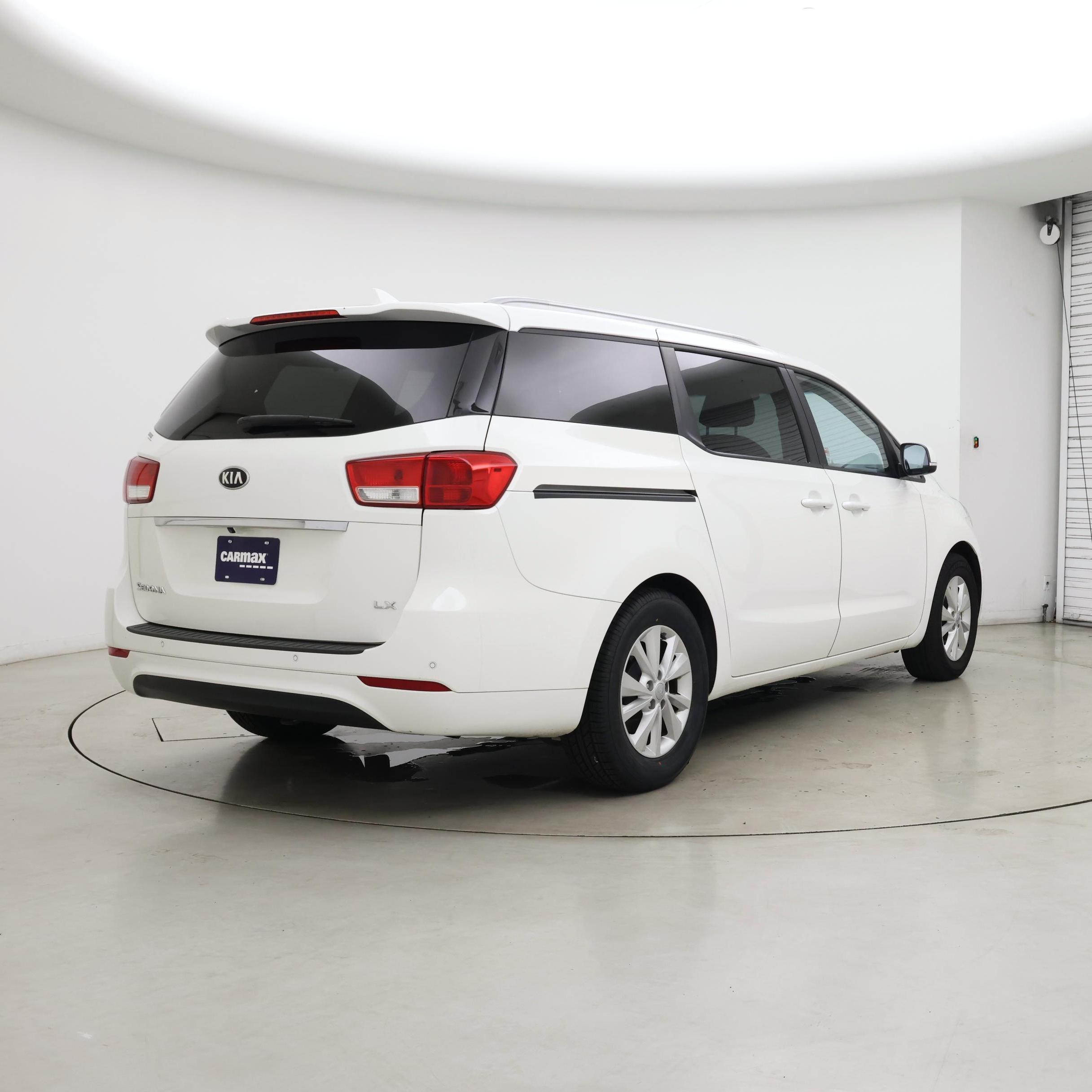 Thumbnail: 2016 Kia Sedona - 8