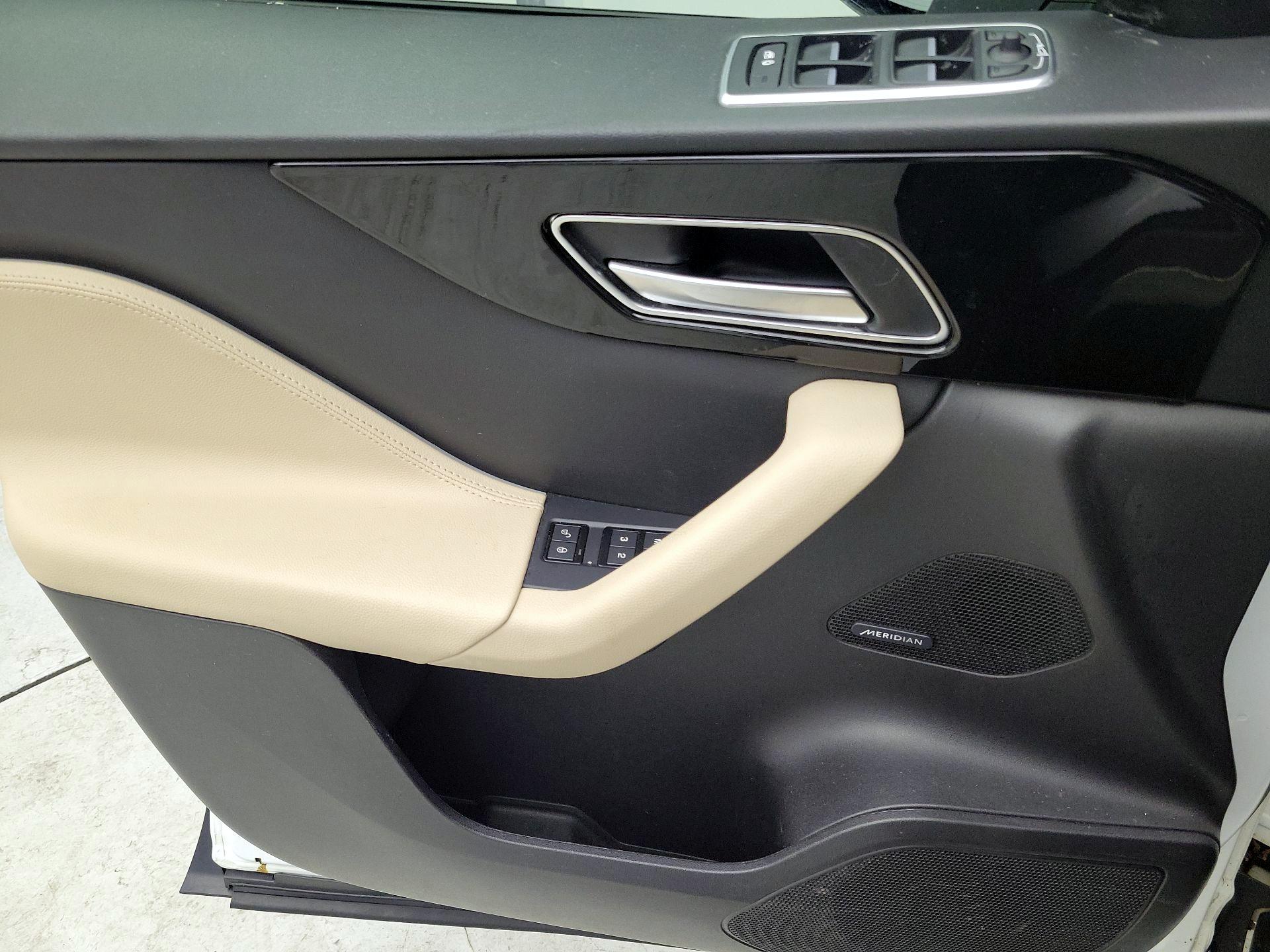 Thumbnail: 2019 Jaguar F-Pace - 12