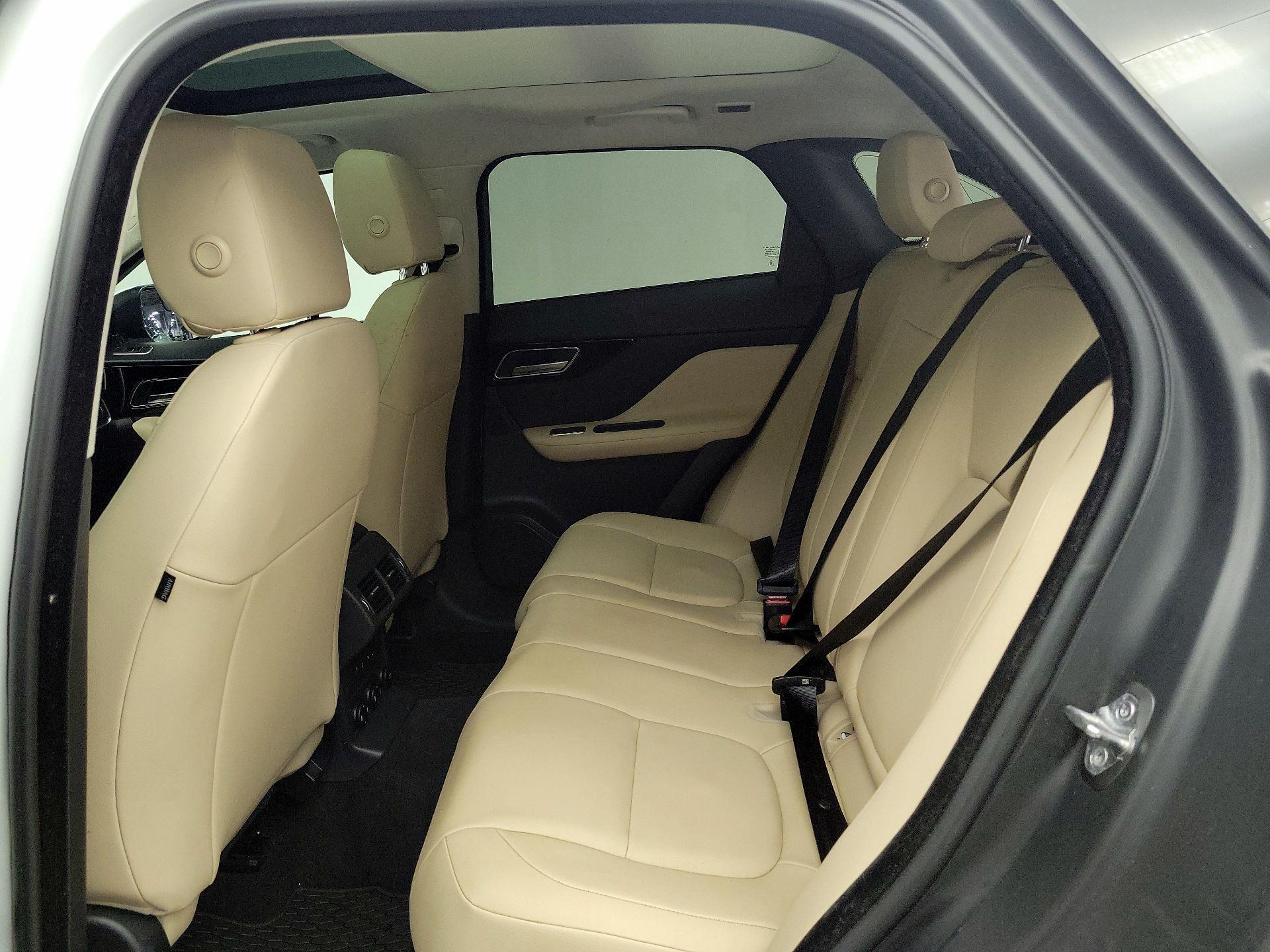 Thumbnail: 2019 Jaguar F-Pace - 20