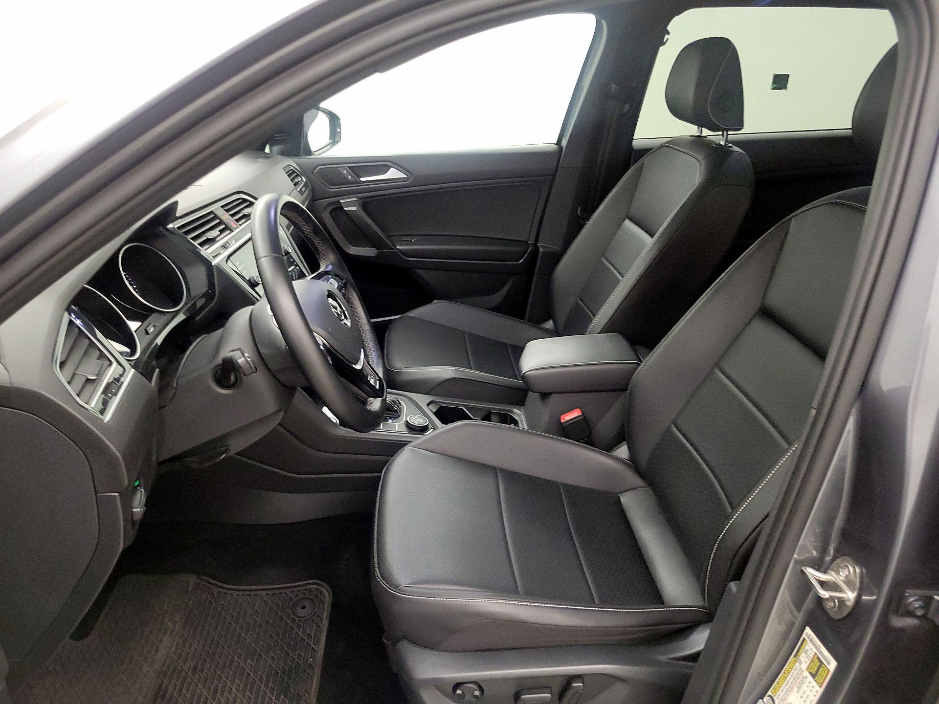 Thumbnail: 2021 Volkswagen Tiguan - 11