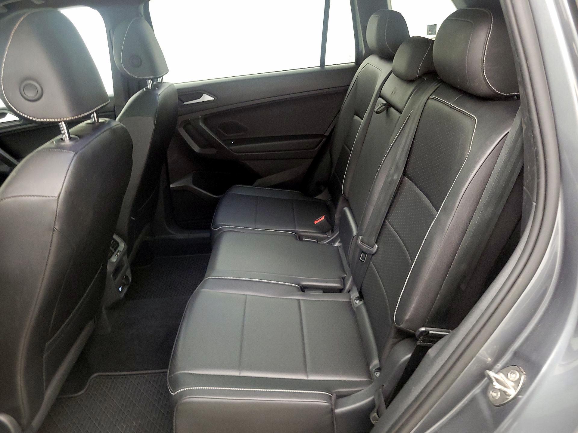 Thumbnail: 2021 Volkswagen Tiguan - 20