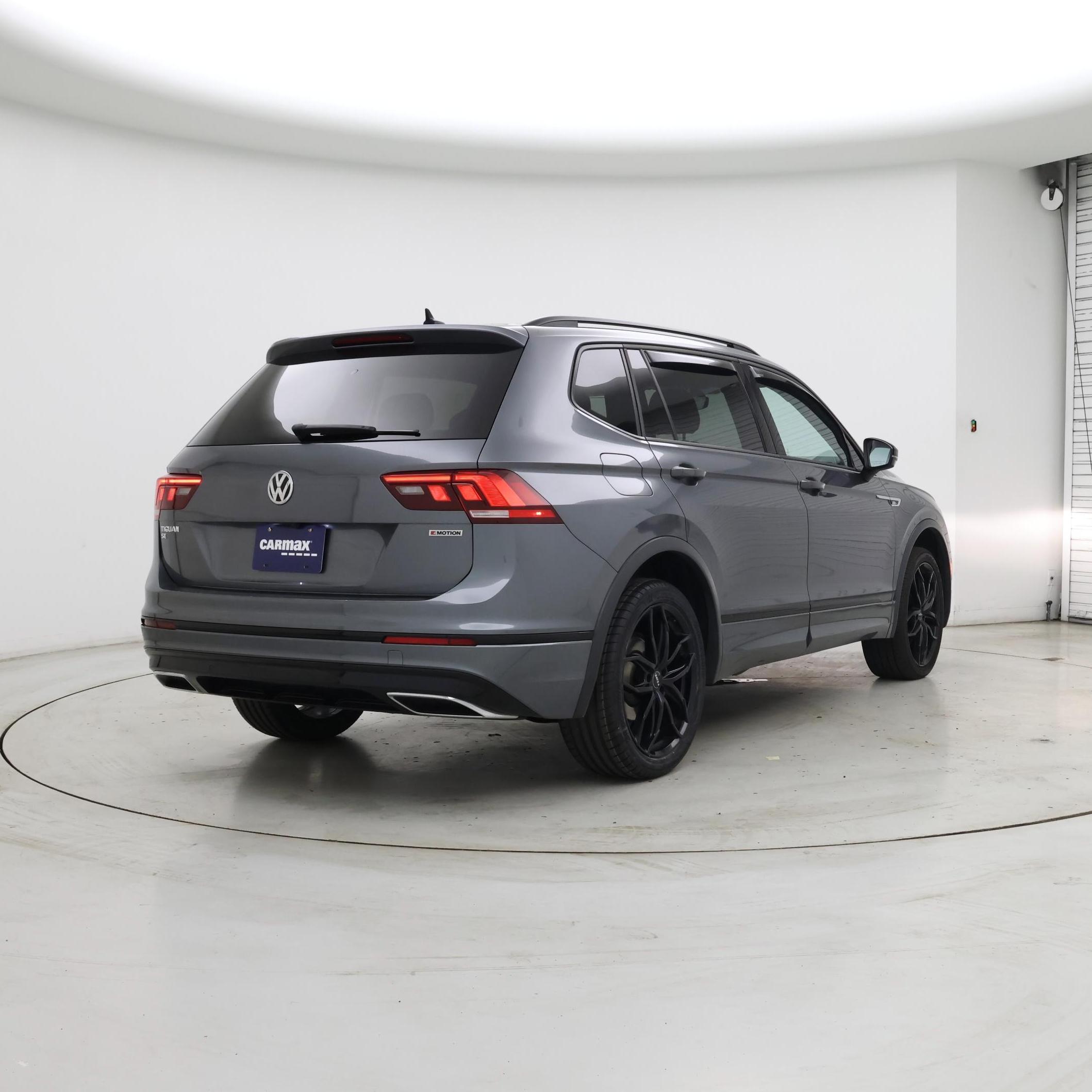 Thumbnail: 2021 Volkswagen Tiguan - 8