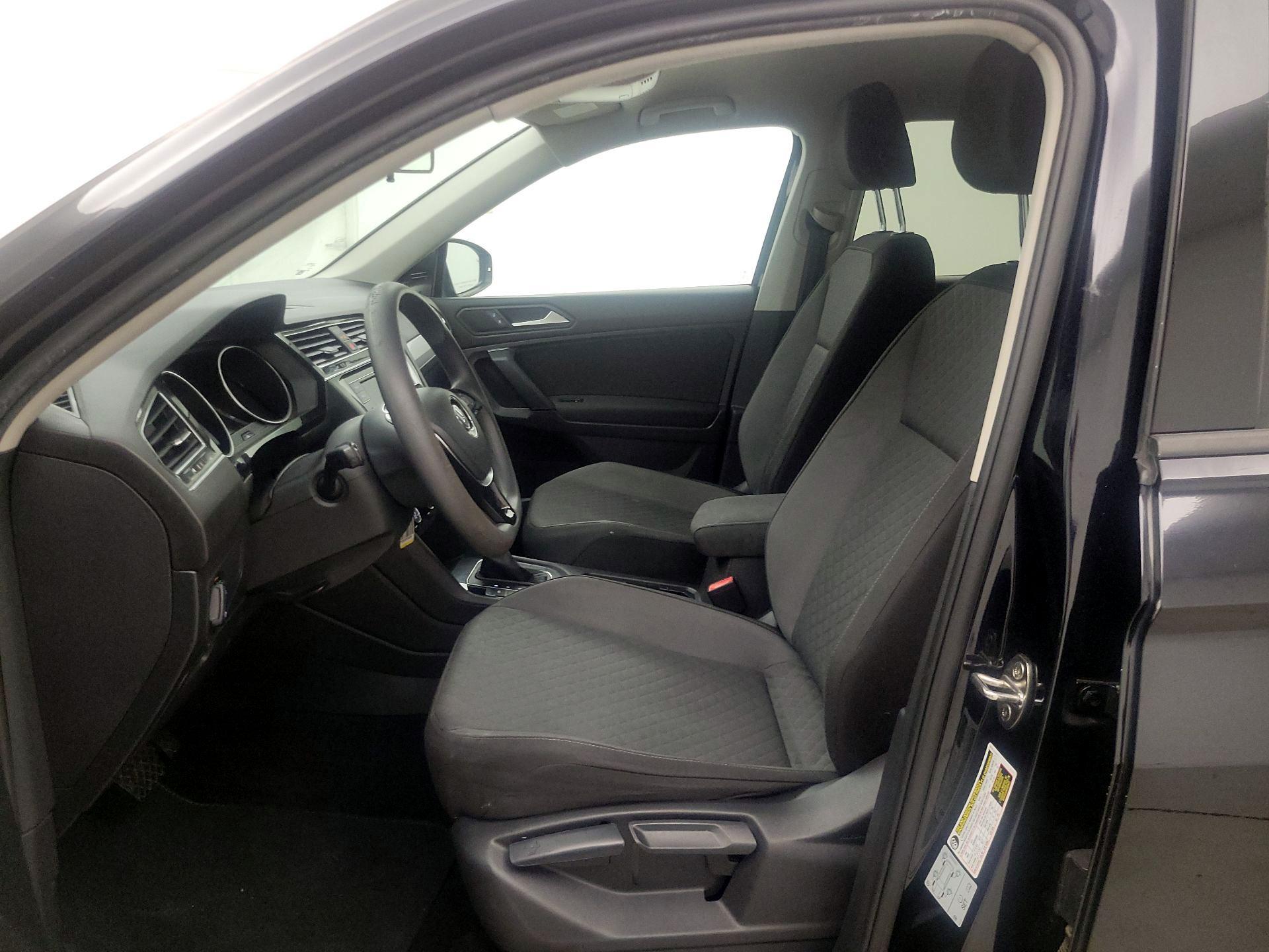 Thumbnail: 2019 Volkswagen Tiguan - 11