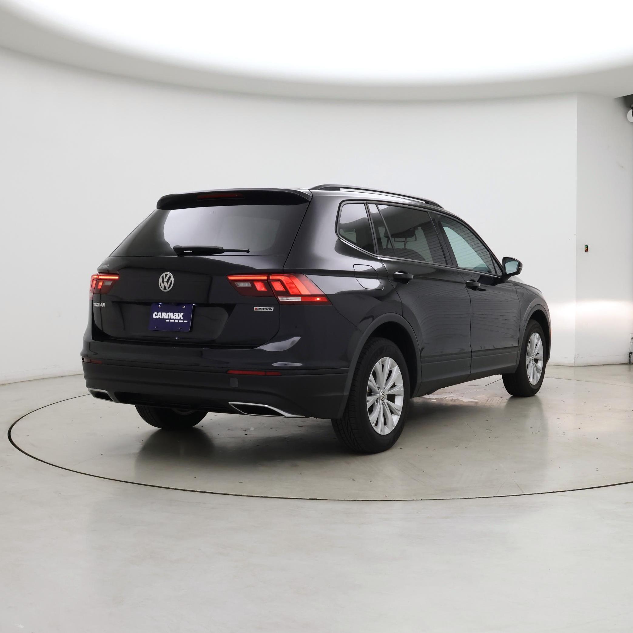 Thumbnail: 2019 Volkswagen Tiguan - 8