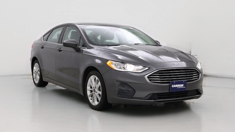 2019 Ford Fusion SE Hero Image