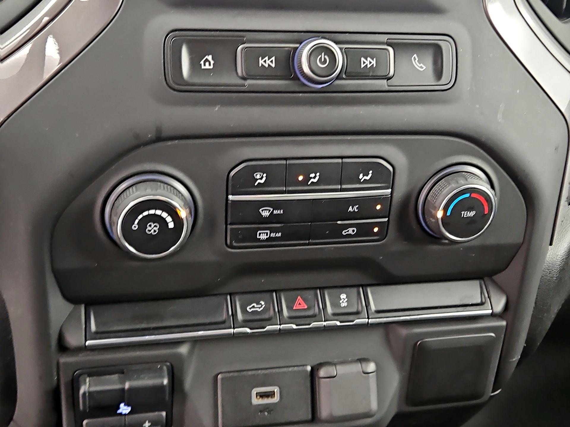 Thumbnail: 2020 Chevrolet Silverado 1500 - 16