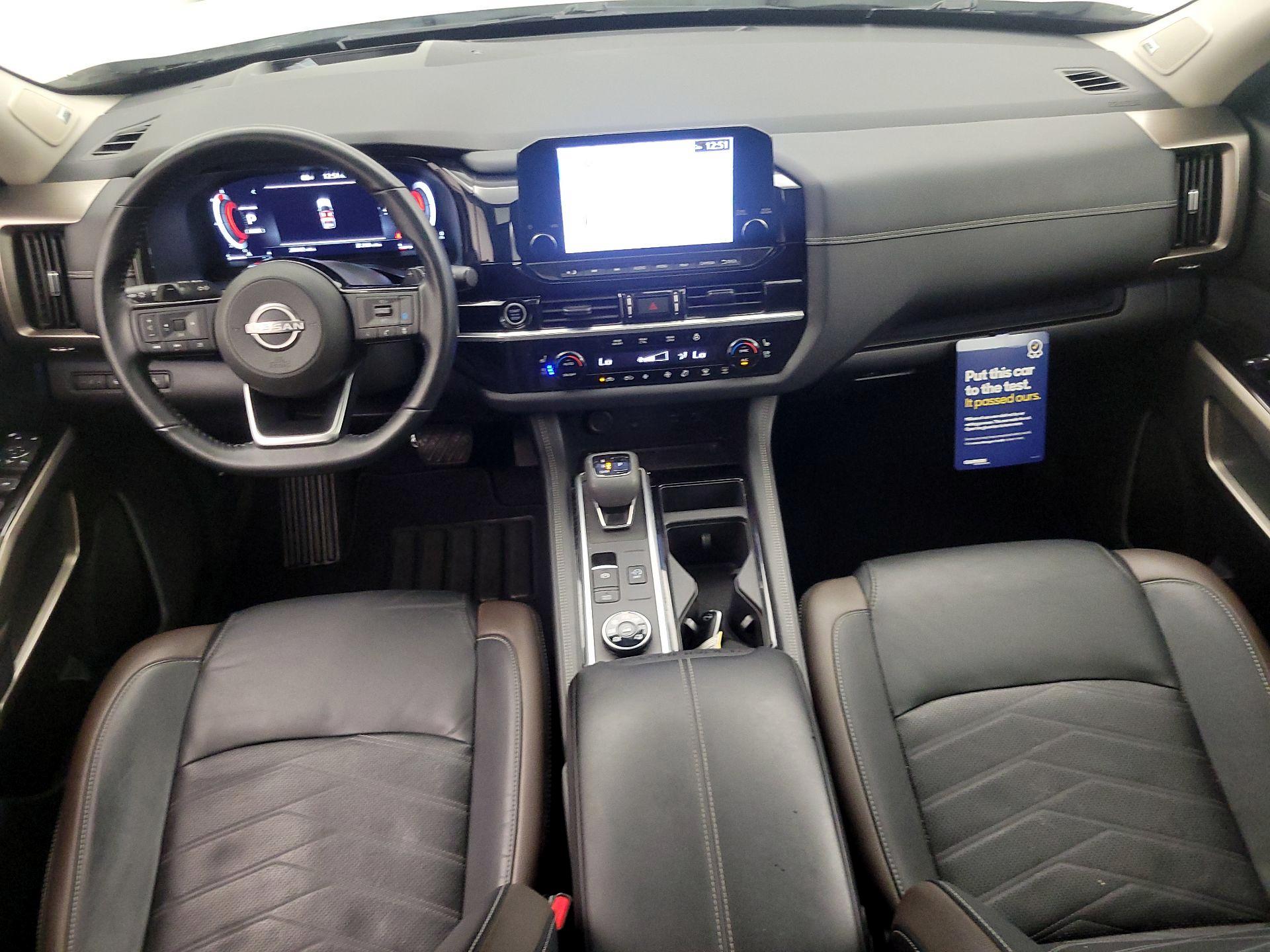 Thumbnail: 2023 Nissan Pathfinder - 9