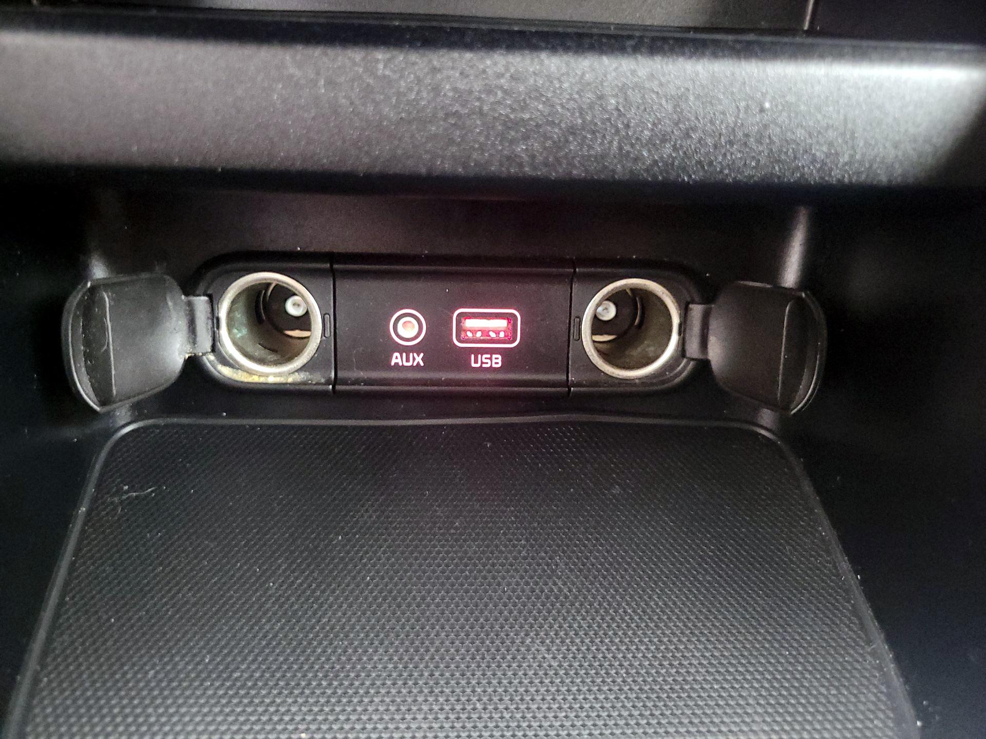 Thumbnail: 2021 Kia Forte - 18