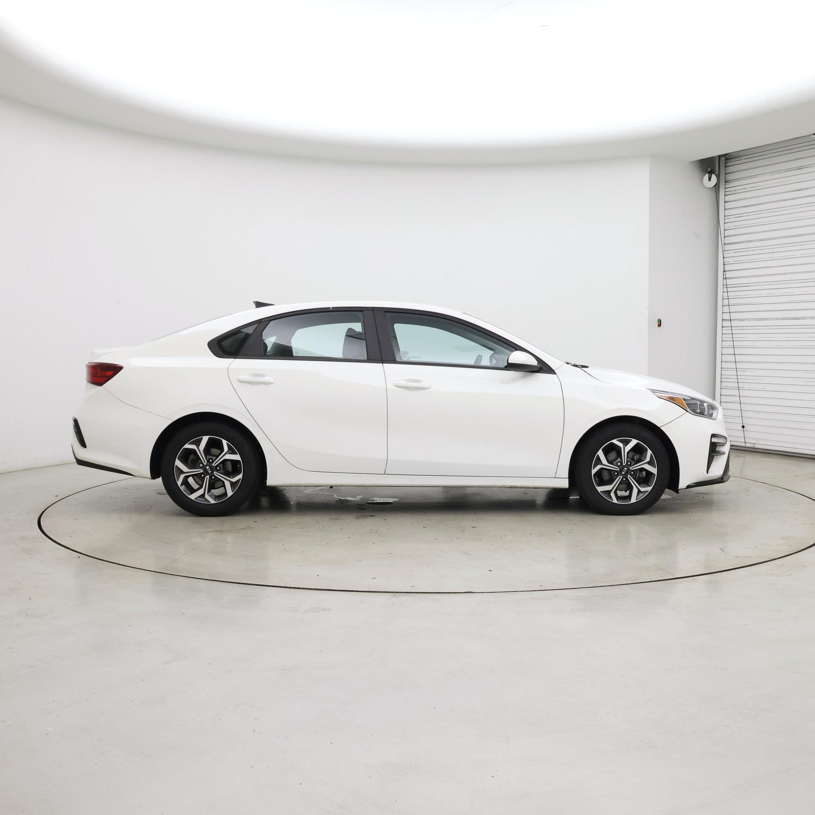 Thumbnail: 2021 Kia Forte - 7