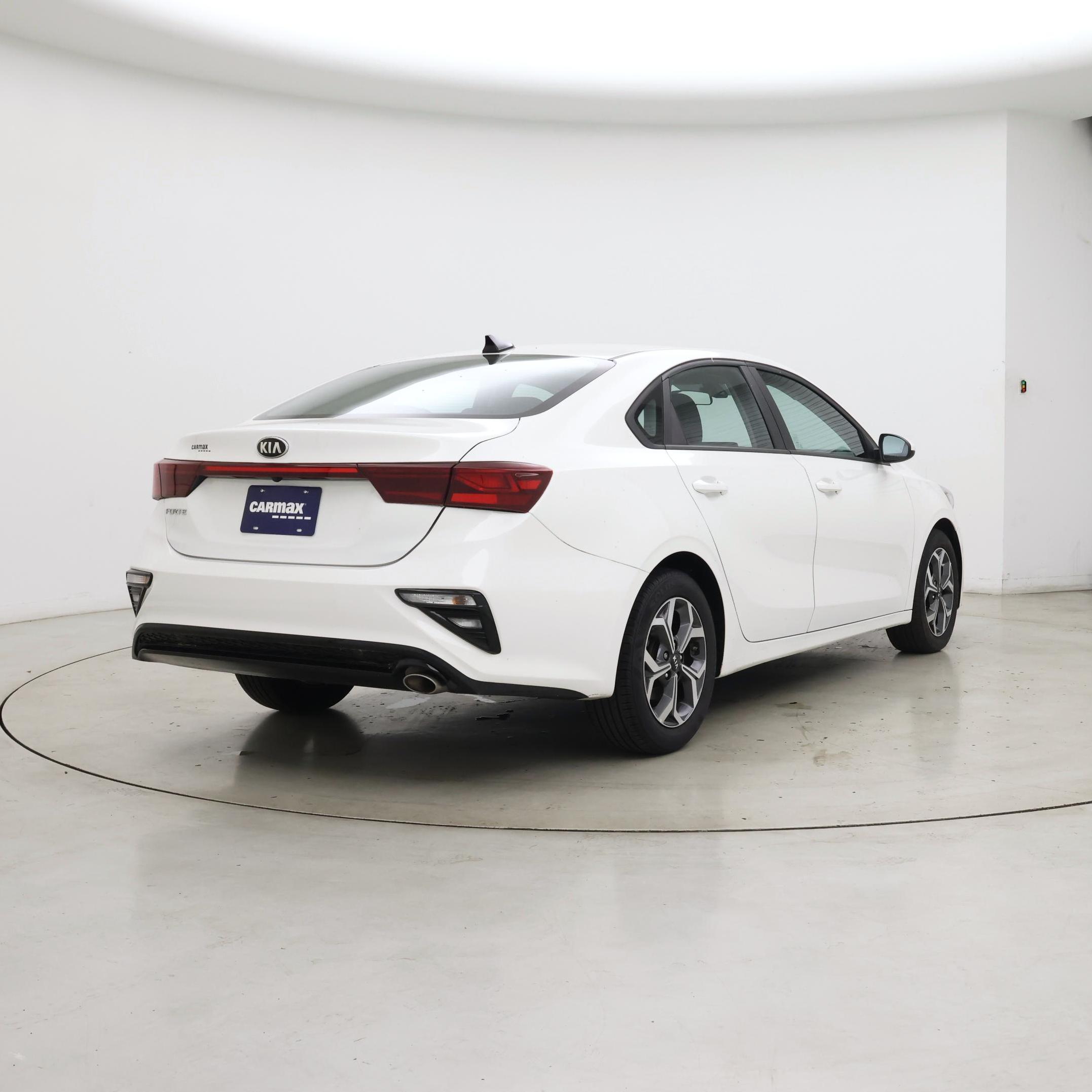 Thumbnail: 2021 Kia Forte - 8