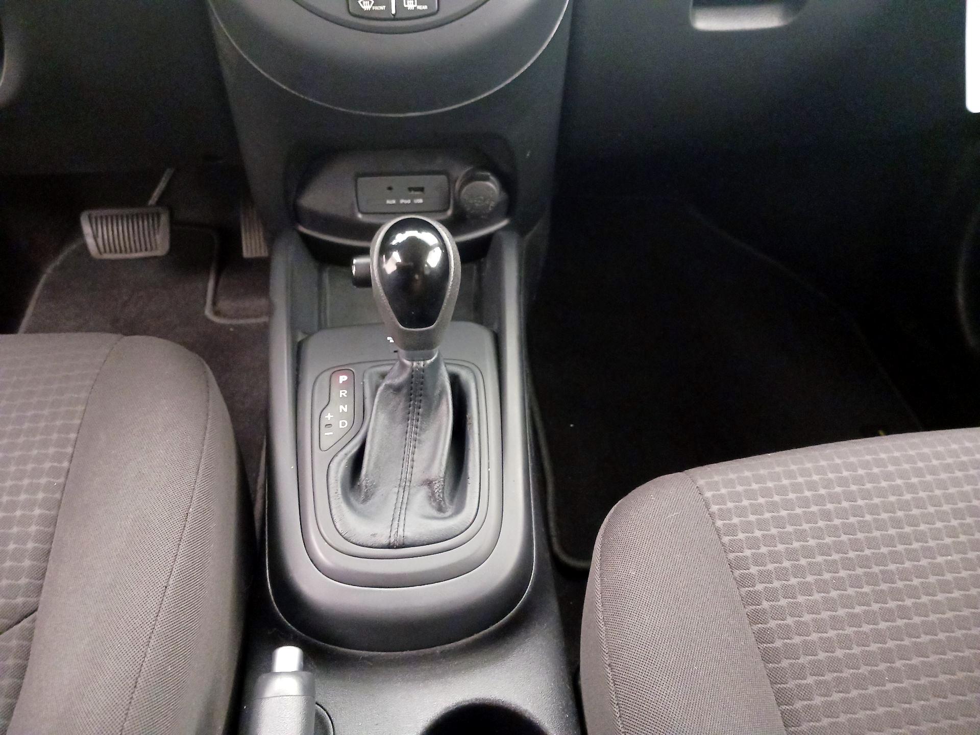 Thumbnail: 2013 Kia Soul - 16