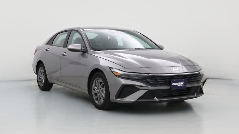 2024 Hyundai Elantra SEL Hero Image