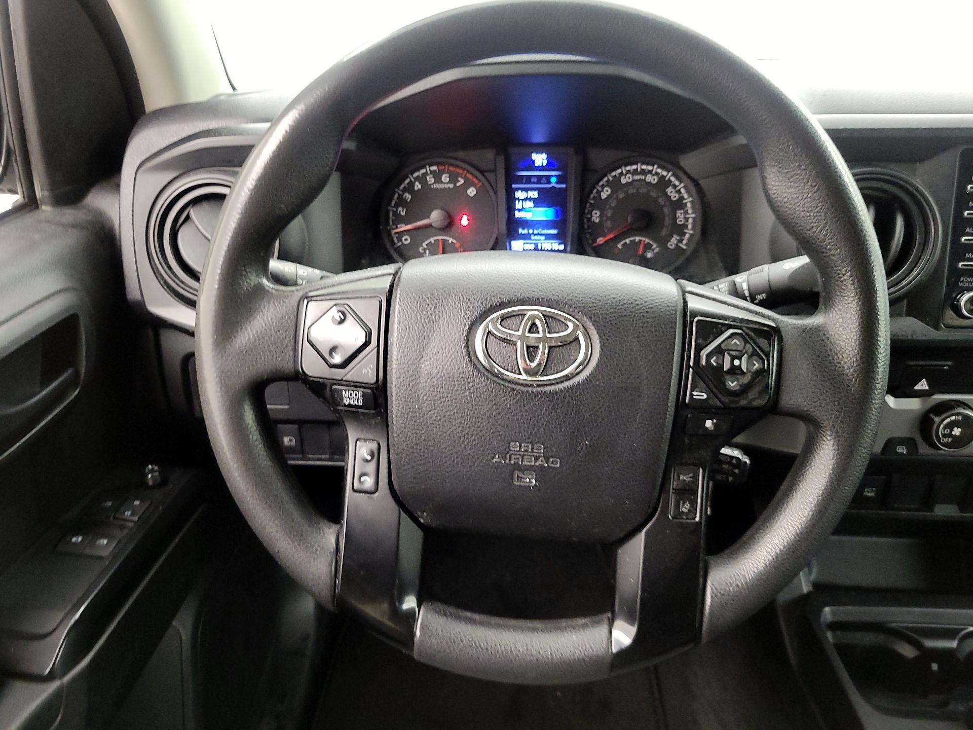 Thumbnail: 2021 Toyota Tacoma - 10