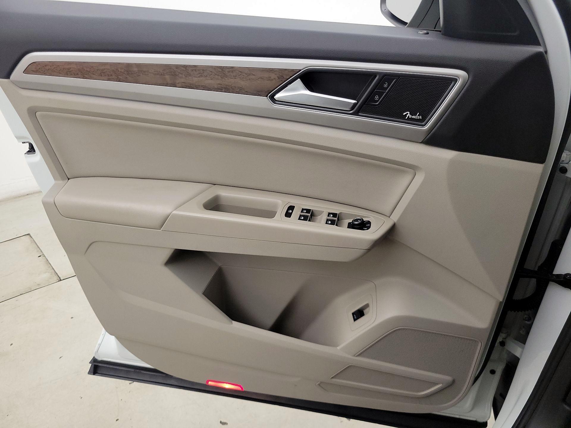 Thumbnail: 2018 Volkswagen Atlas - 12