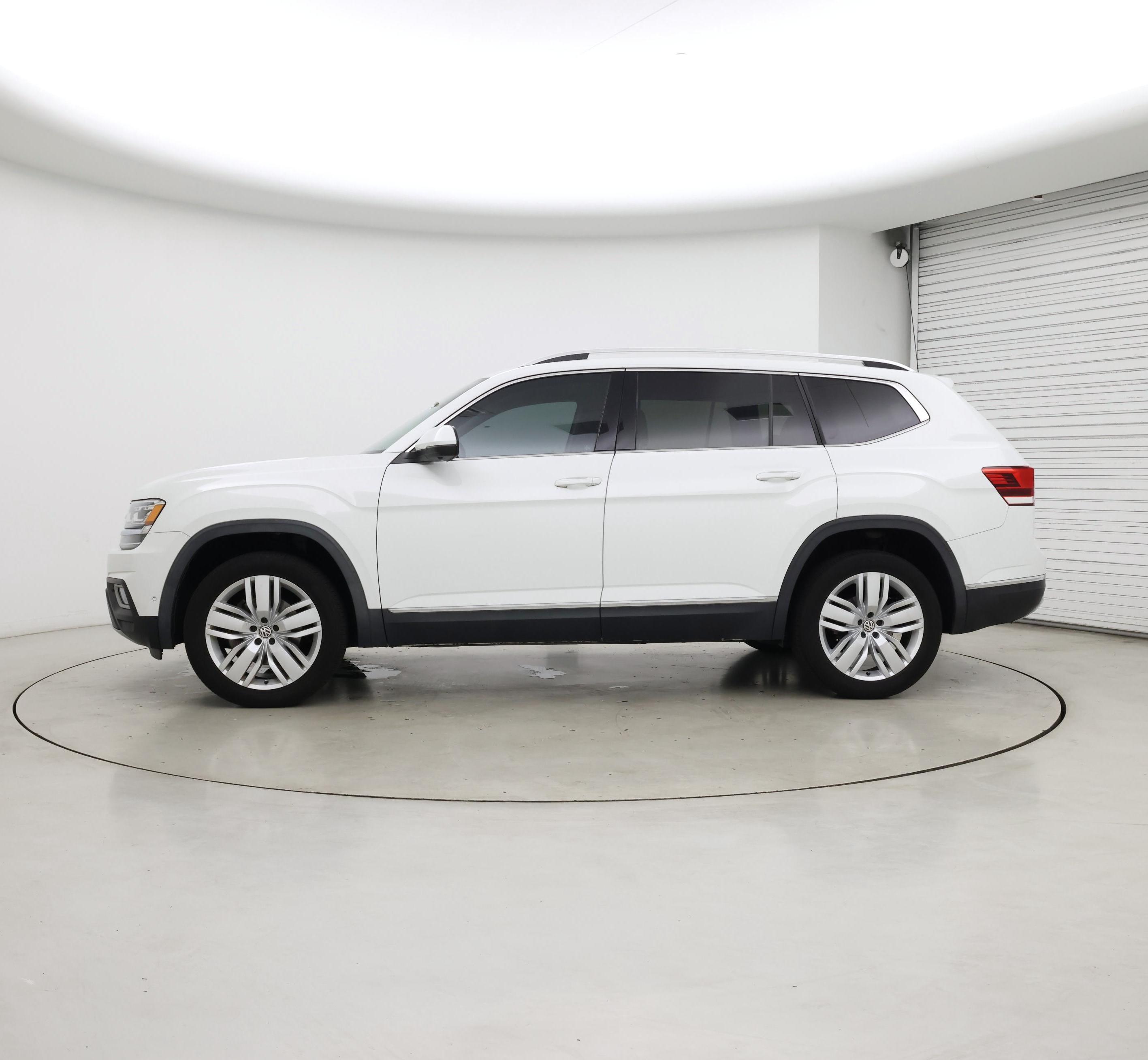 Thumbnail: 2018 Volkswagen Atlas - 3