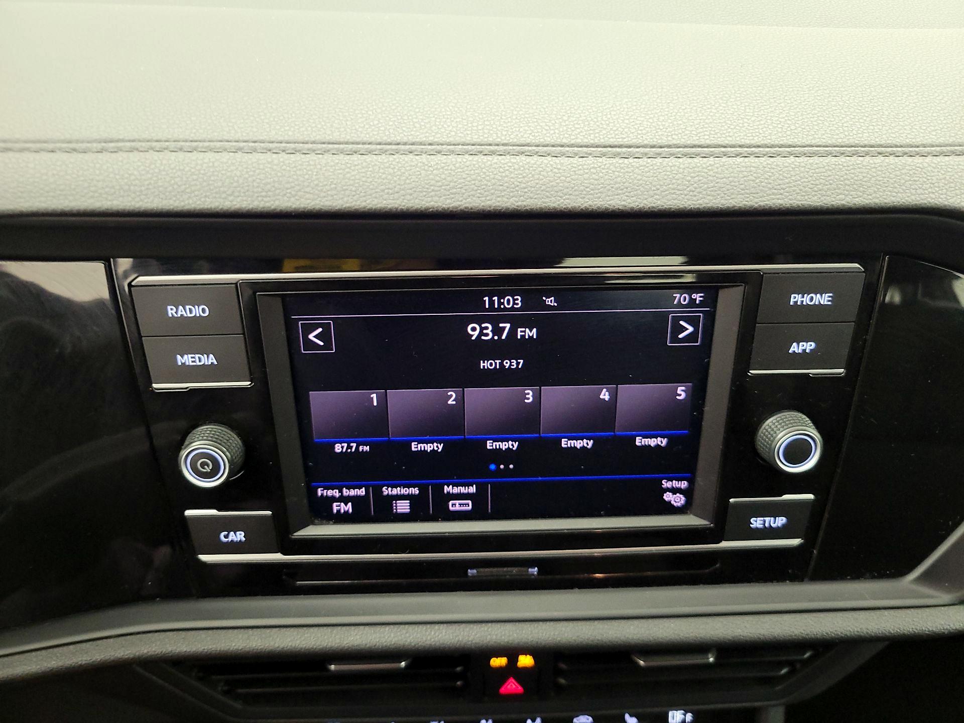 Thumbnail: 2019 Volkswagen Jetta - 14