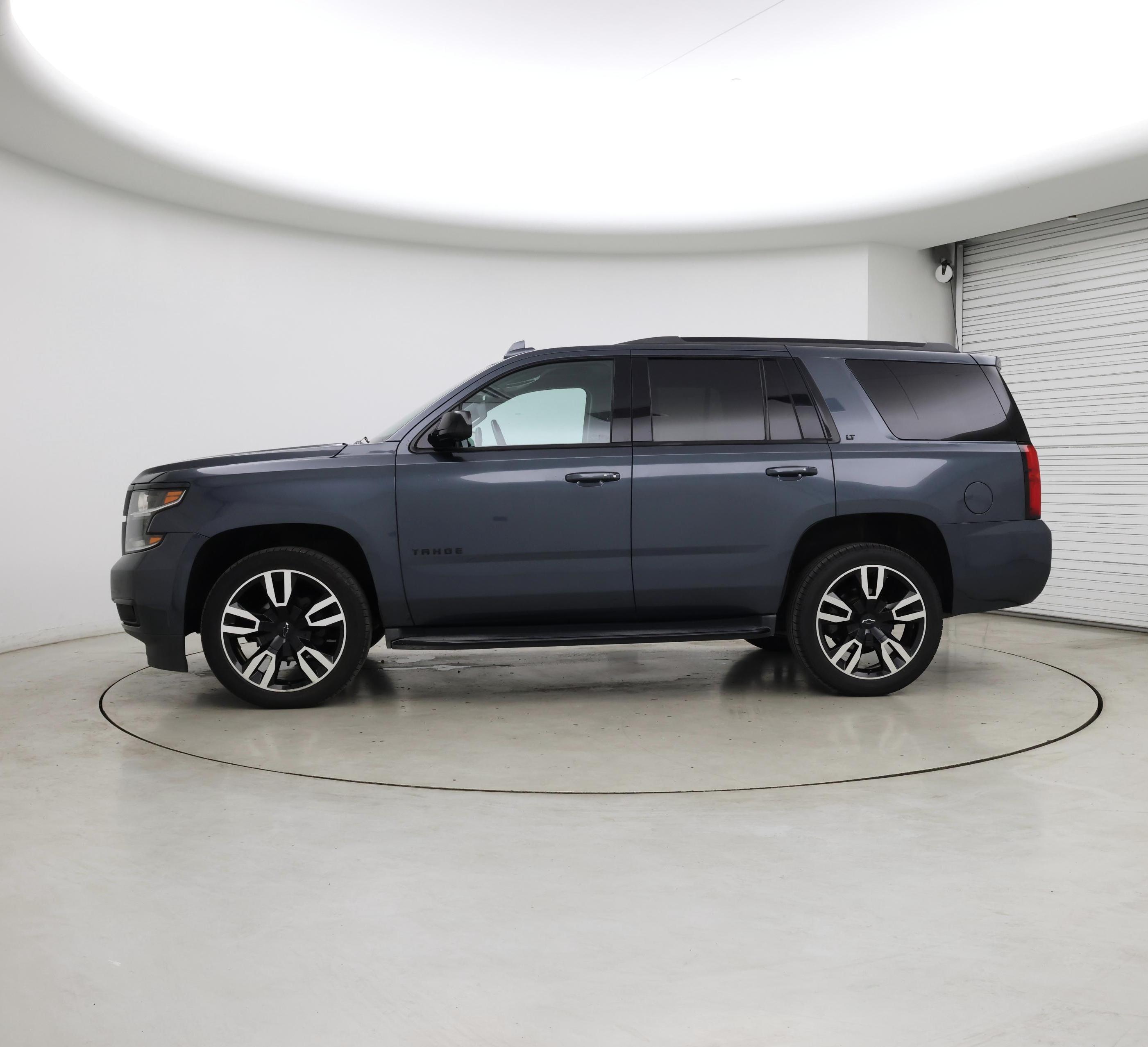 Thumbnail: 2019 Chevrolet Tahoe - 3