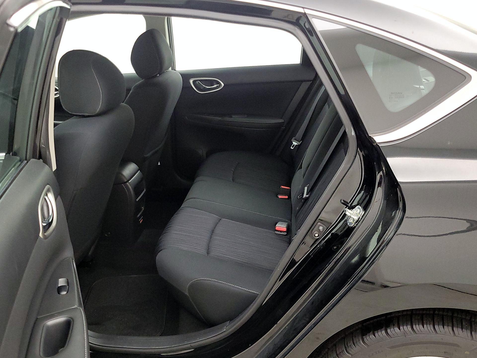 Thumbnail: 2019 Nissan Sentra - 19