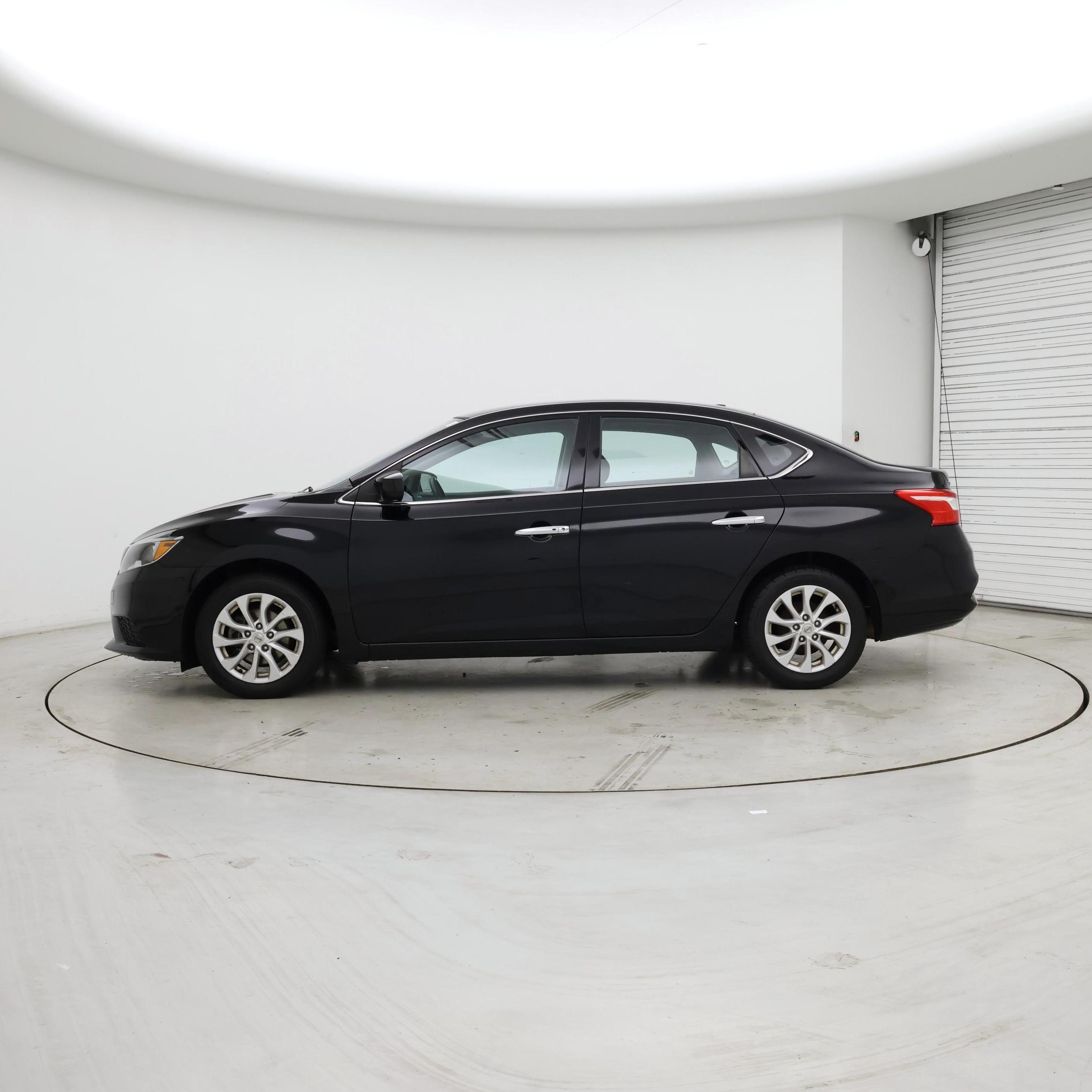 Thumbnail: 2019 Nissan Sentra - 3